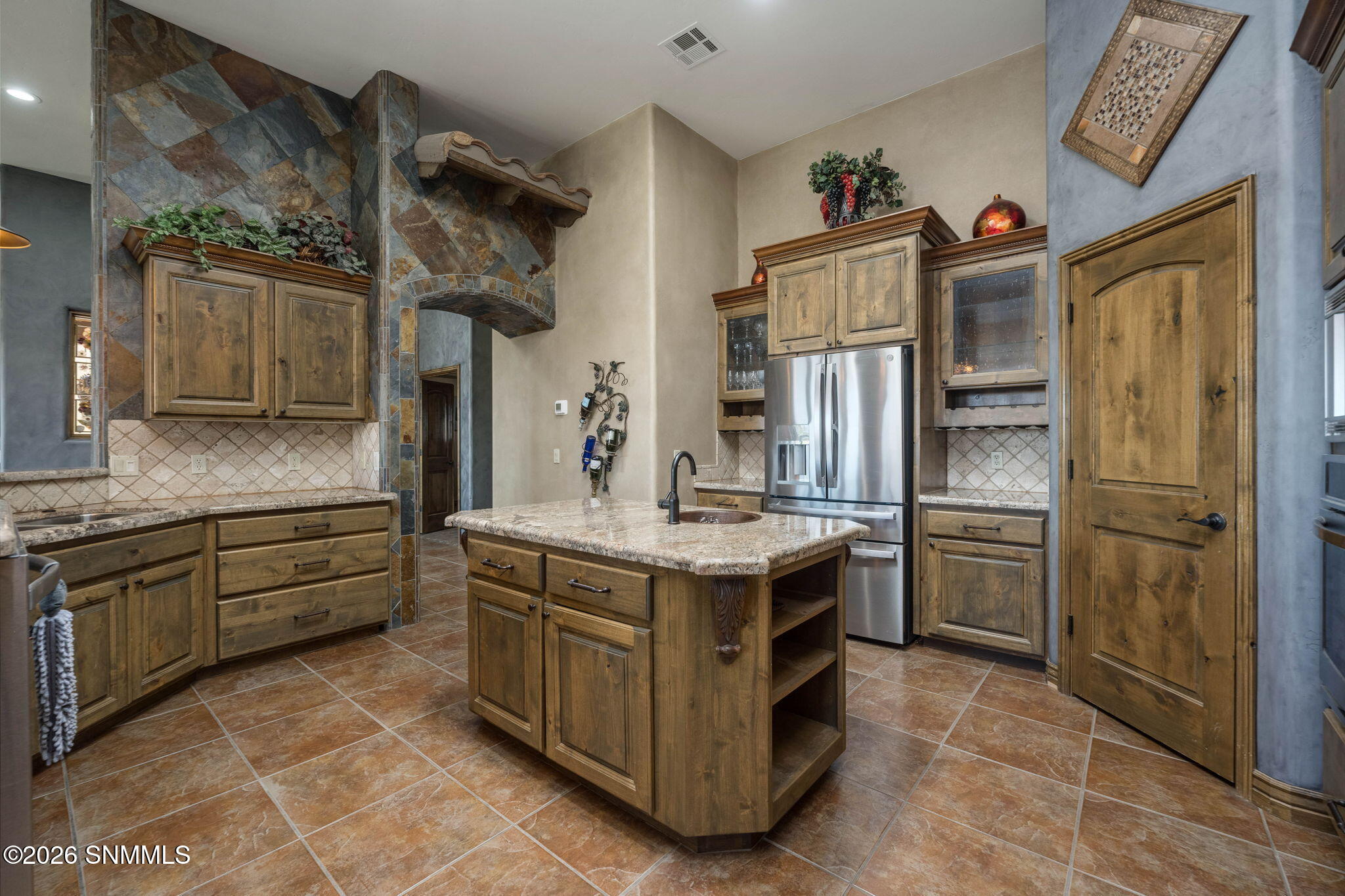 24-web-or-mls-Snappin Homes (Sisley1312)