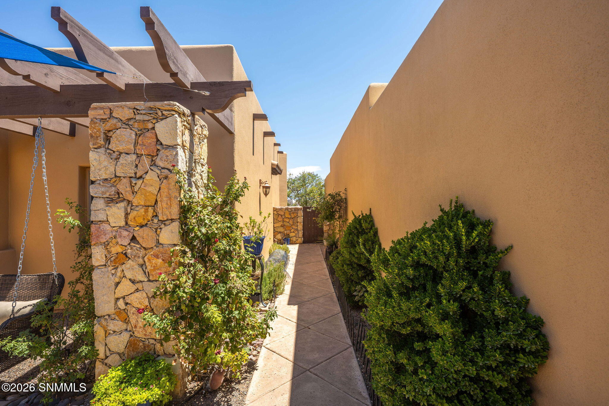 10-web-or-mls-Snappin Homes (Sisley1312)
