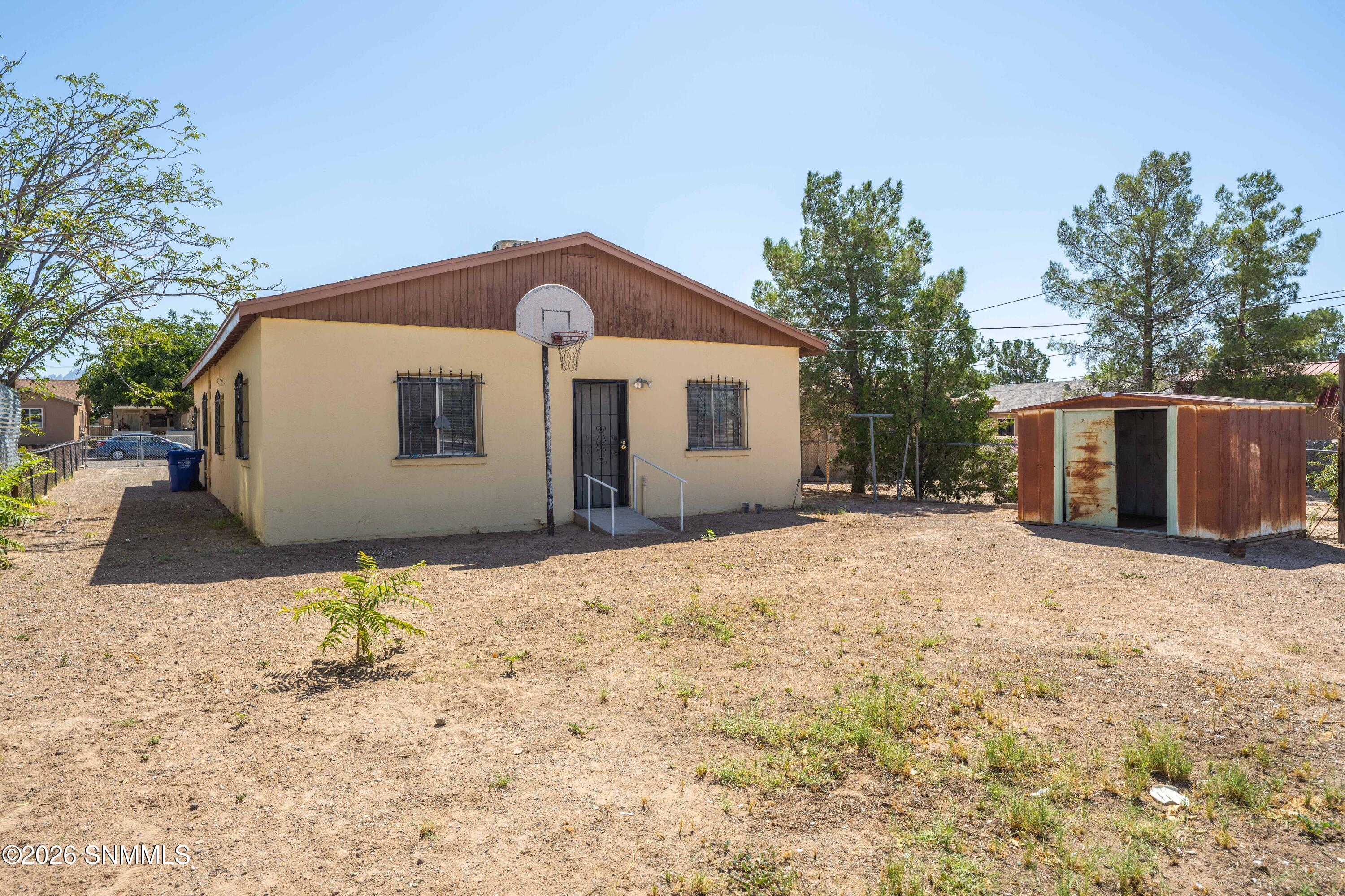 27_Patty Olson_808 Alamo_Las Cruces