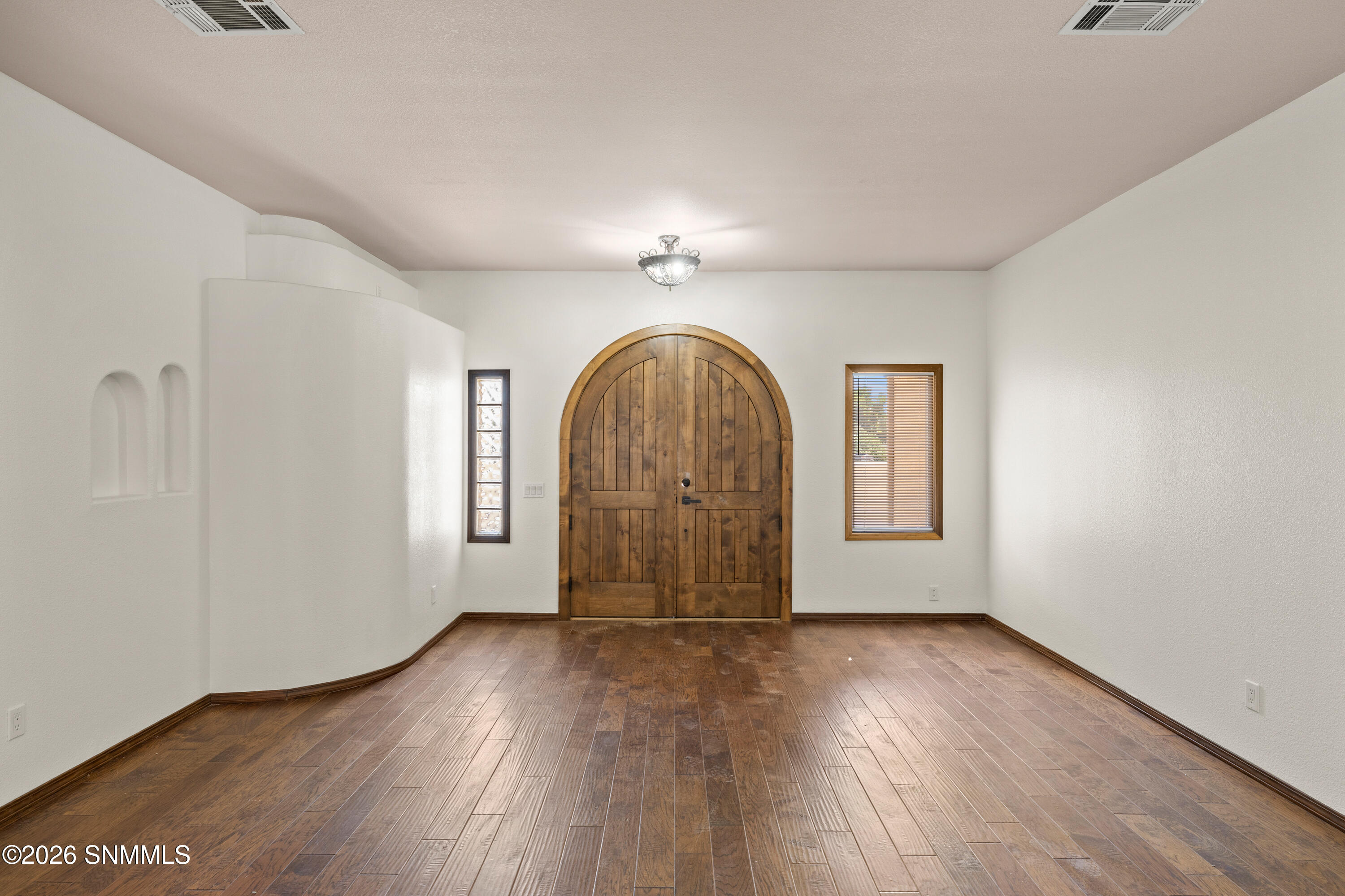 25191-Tularosa-MLS-Camera-Guy-20