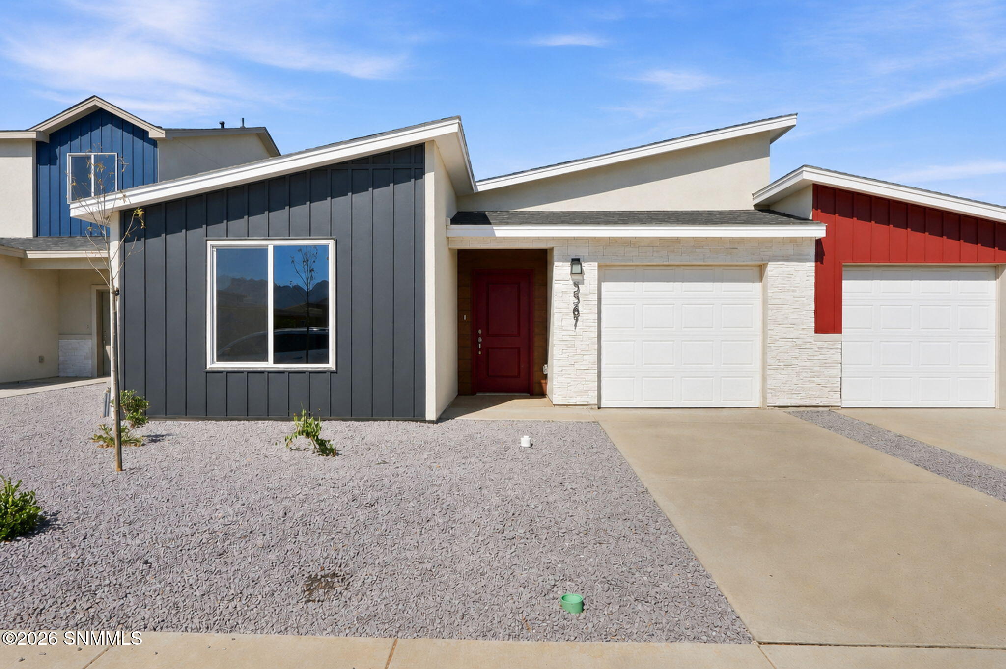 2-web-or-mls-Exterior2