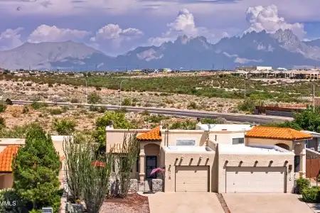 2118 Sugar Pine Way, Las Cruces, New Mexico 88012, 3 Bedrooms Bedrooms, ,1.75 BathroomsBathrooms,Residential,For Sale,Sugar Pine,2602741