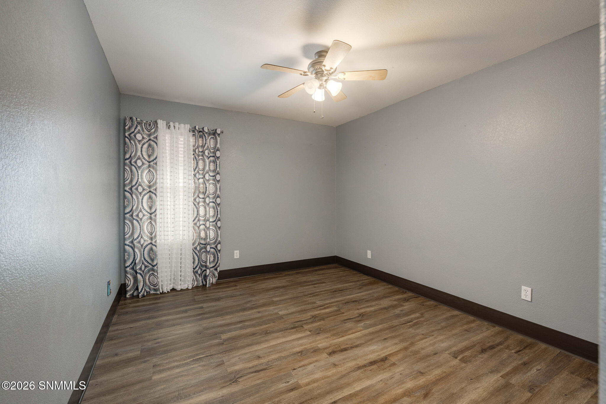 25-web-or-mls-Snappin Homes (Anasazi1383