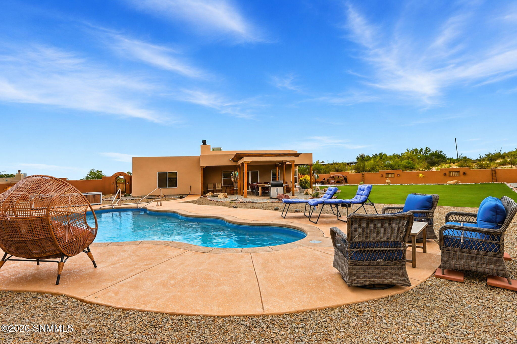 13-web-or-mls-Home15