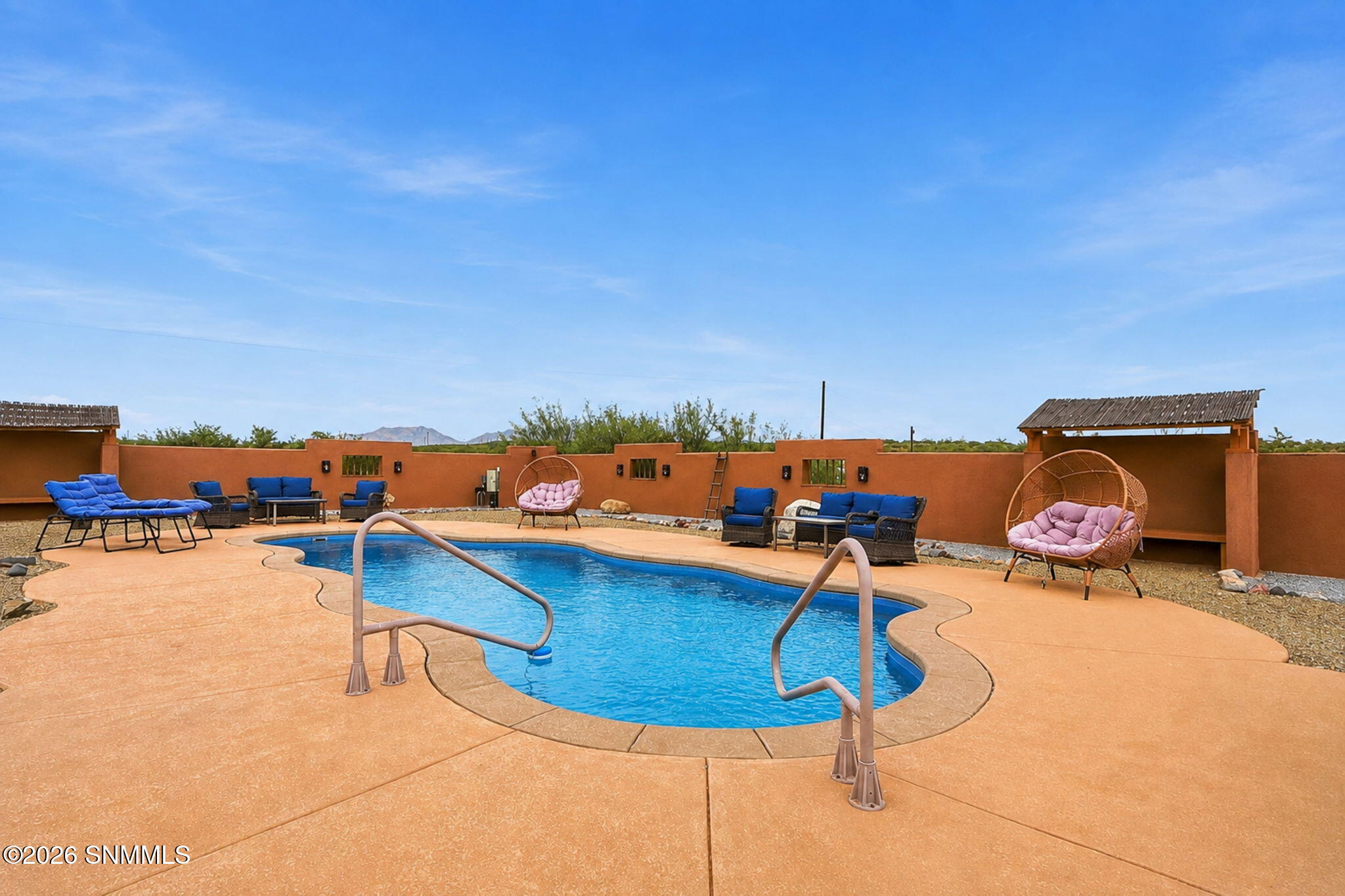 18-web-or-mls-Home20