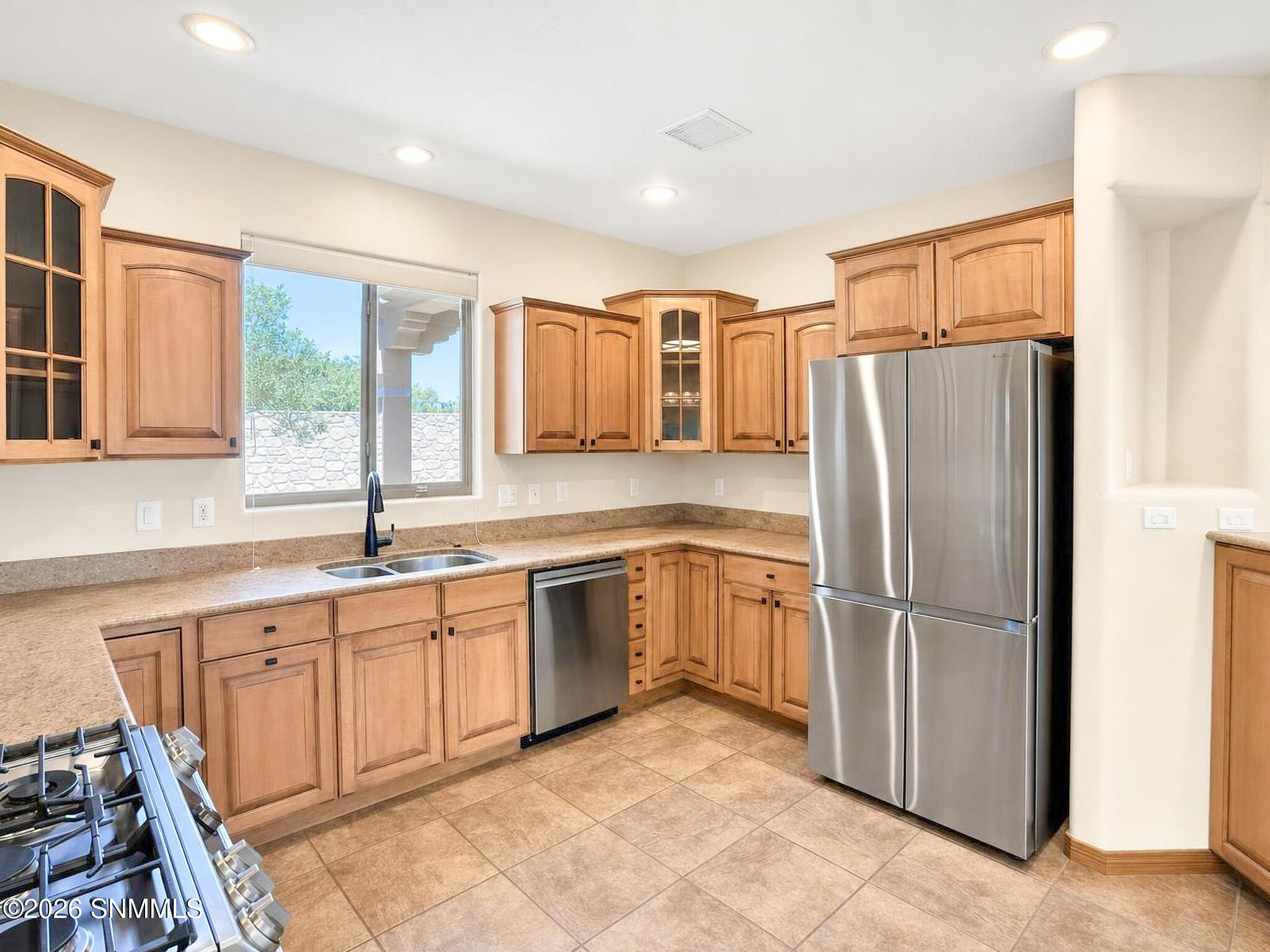 PATINO REAL ESTATE - 18 - Kitchen 4