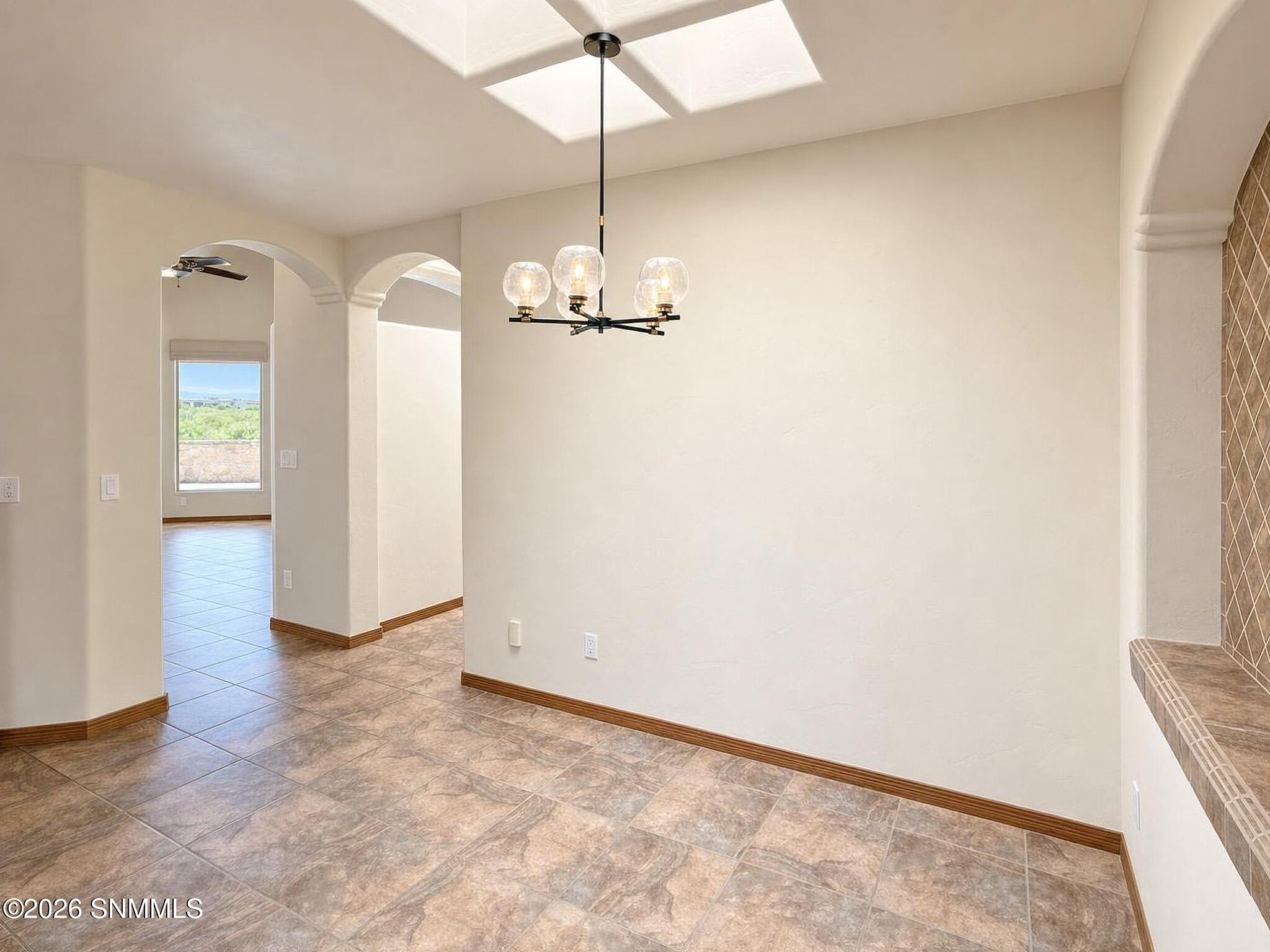 PATINO REAL ESTATE - 20 - Kitchen 6