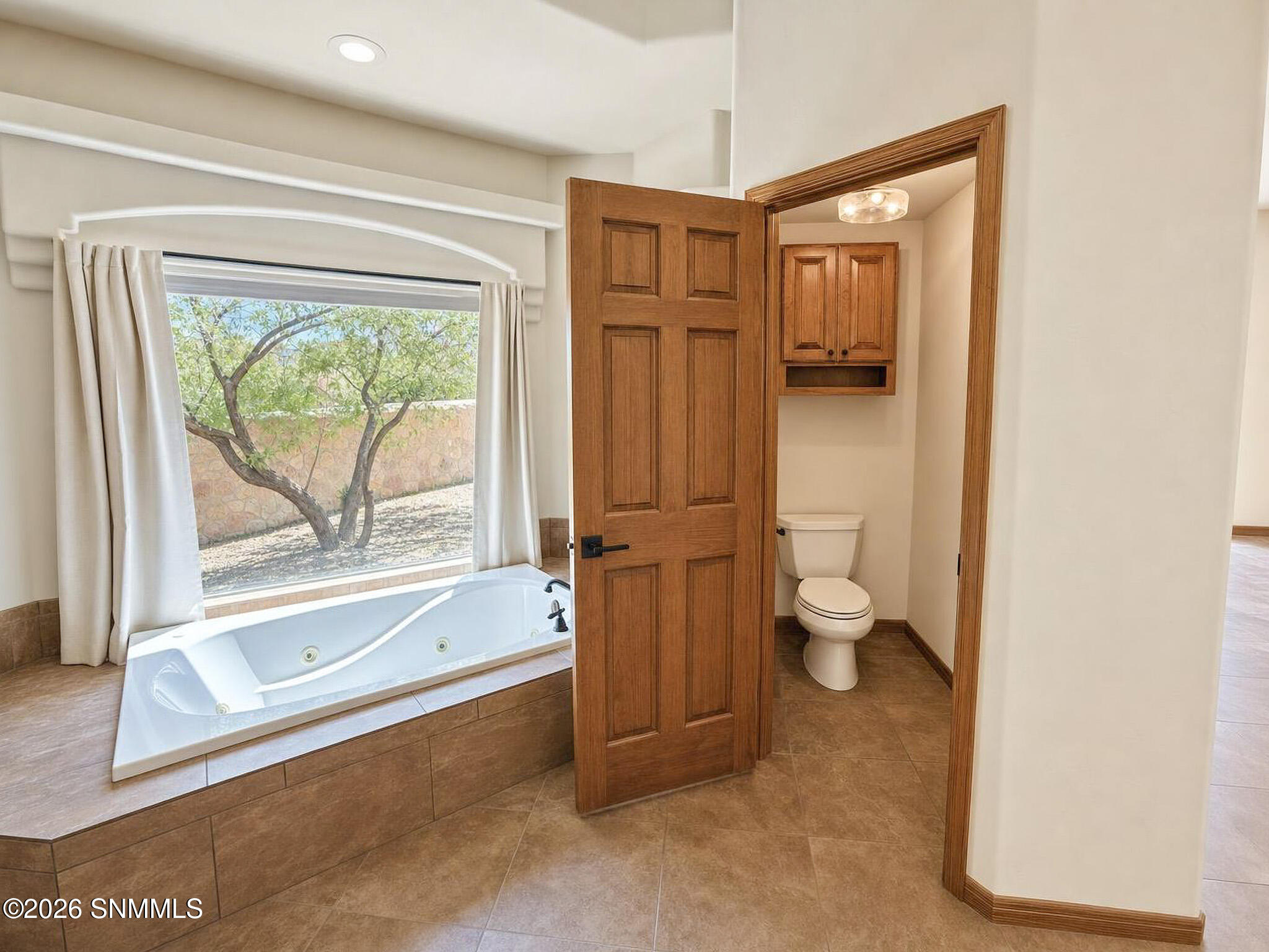 PATINO REAL ESTATE - 30 - Primary Bathro