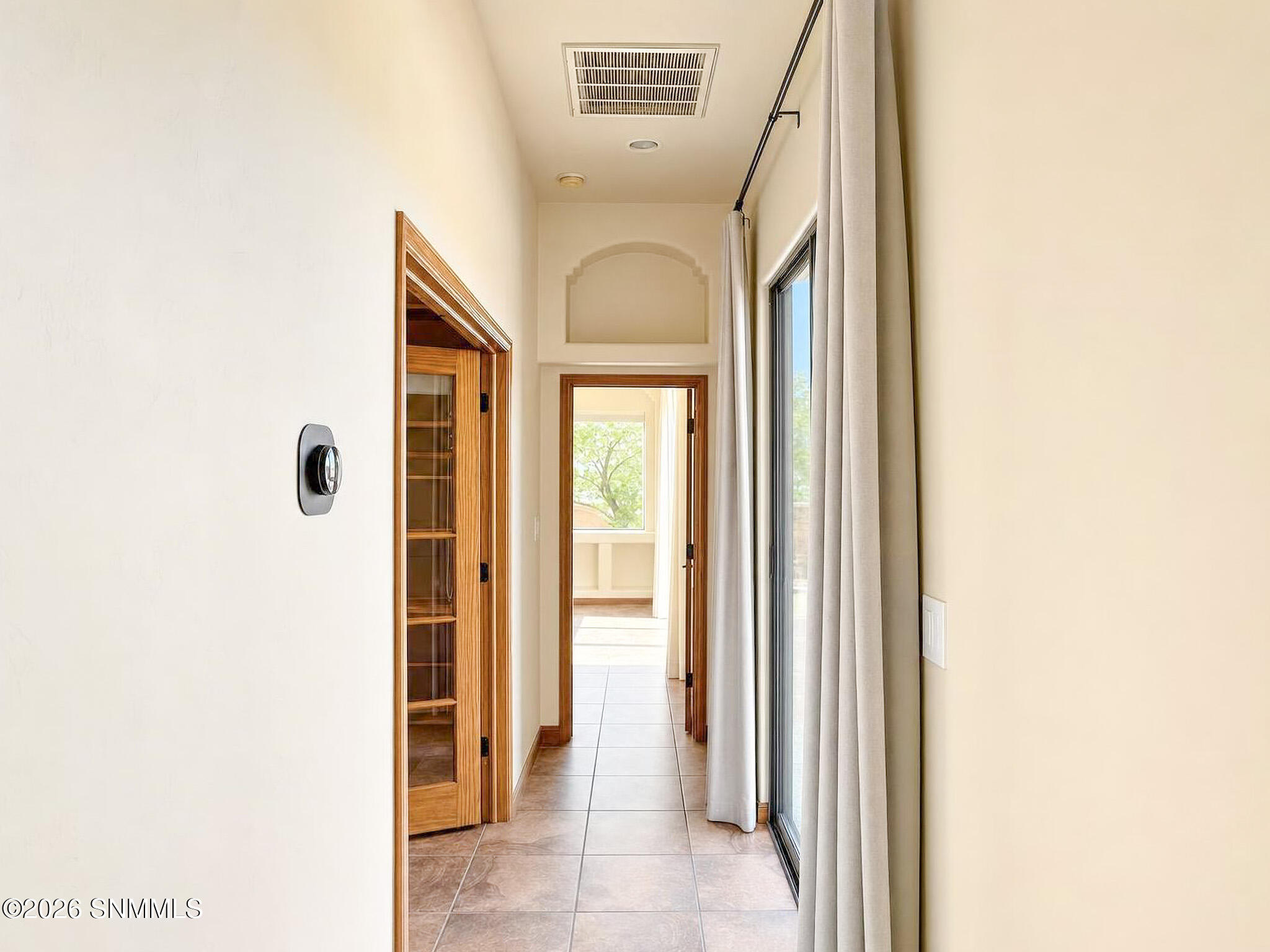 PATINO REAL ESTATE - 32 - Hallway 2