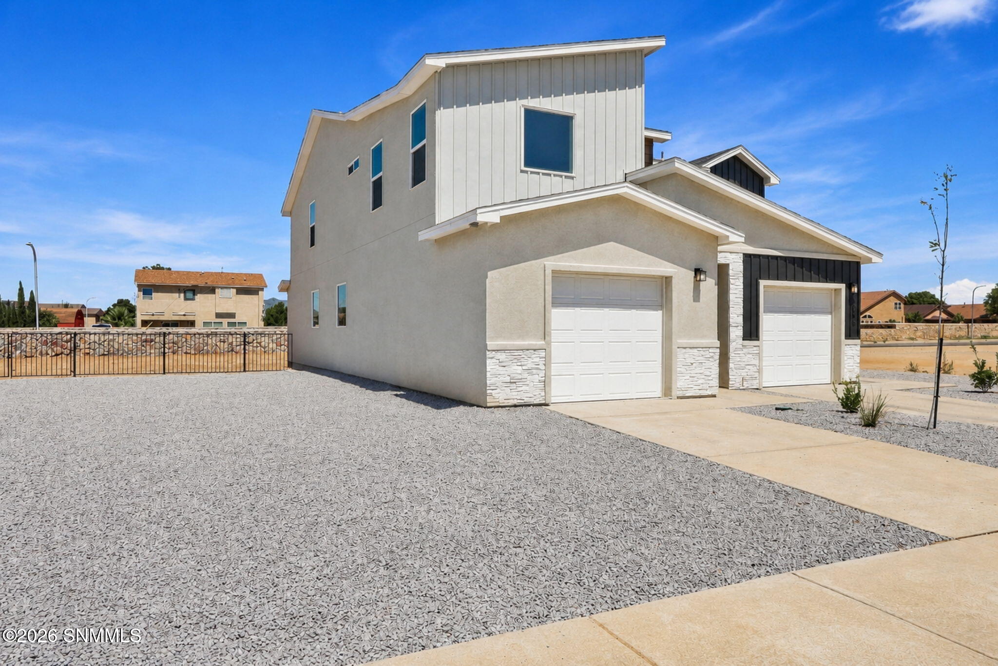 2-web-or-mls-EXTERIOR2
