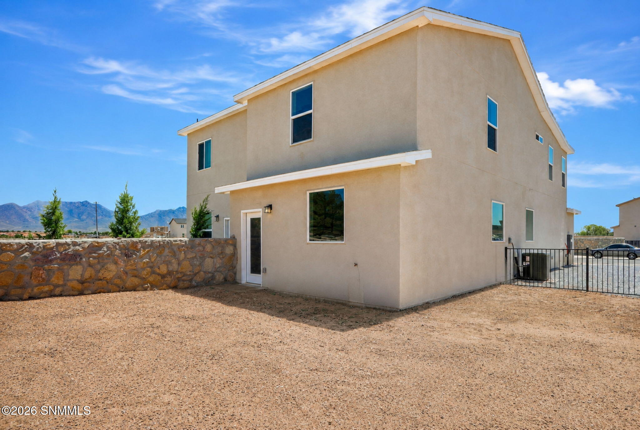 1-web-or-mls-EXTERIOR1