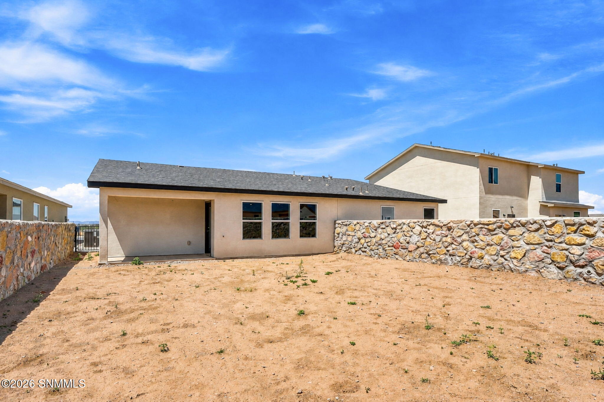 5-web-or-mls-EXTERIOR5