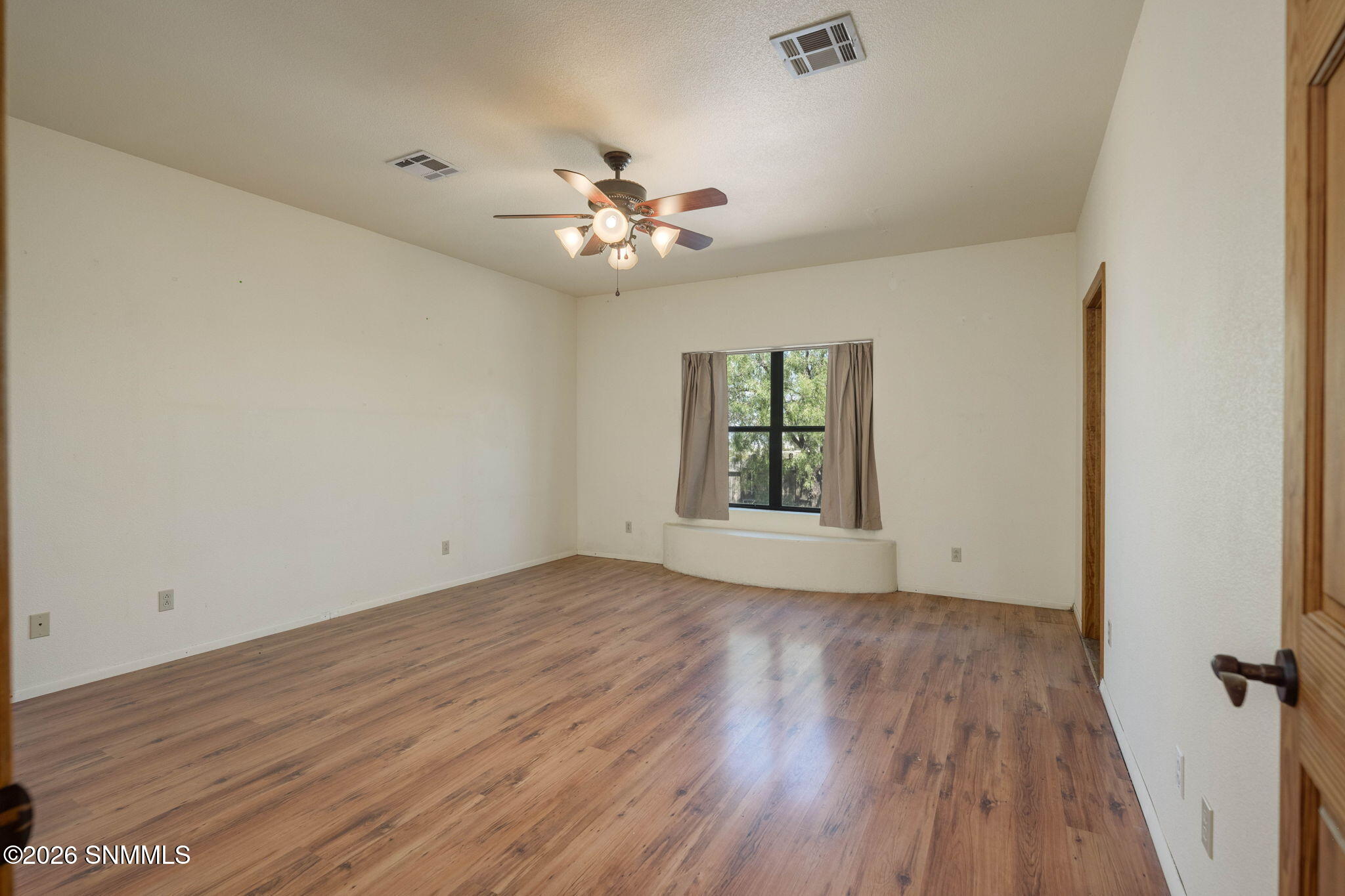 22-web-or-mls-Snappin Homes (AchenbachCa