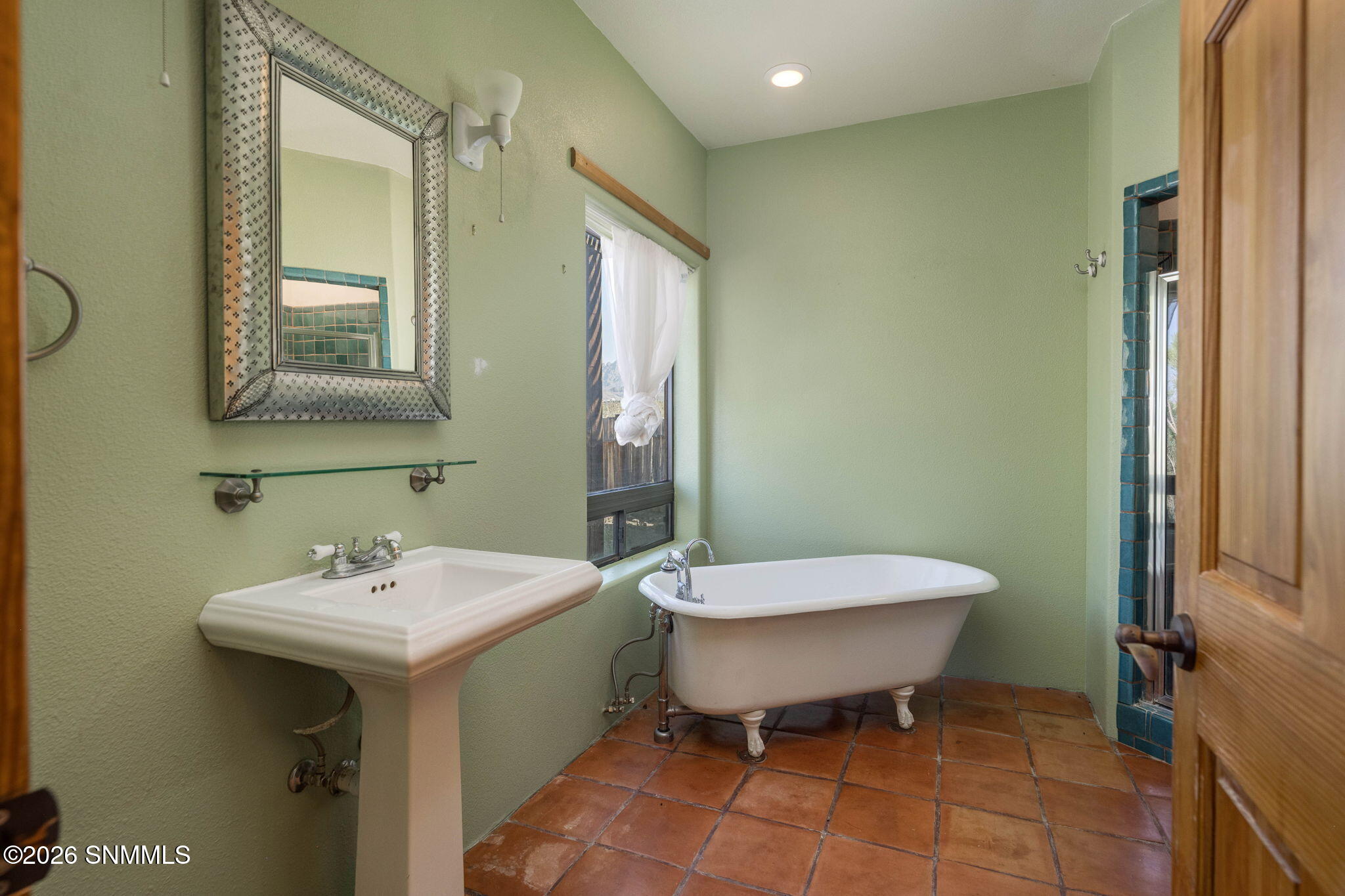 26-web-or-mls-Snappin Homes (AchenbachCa