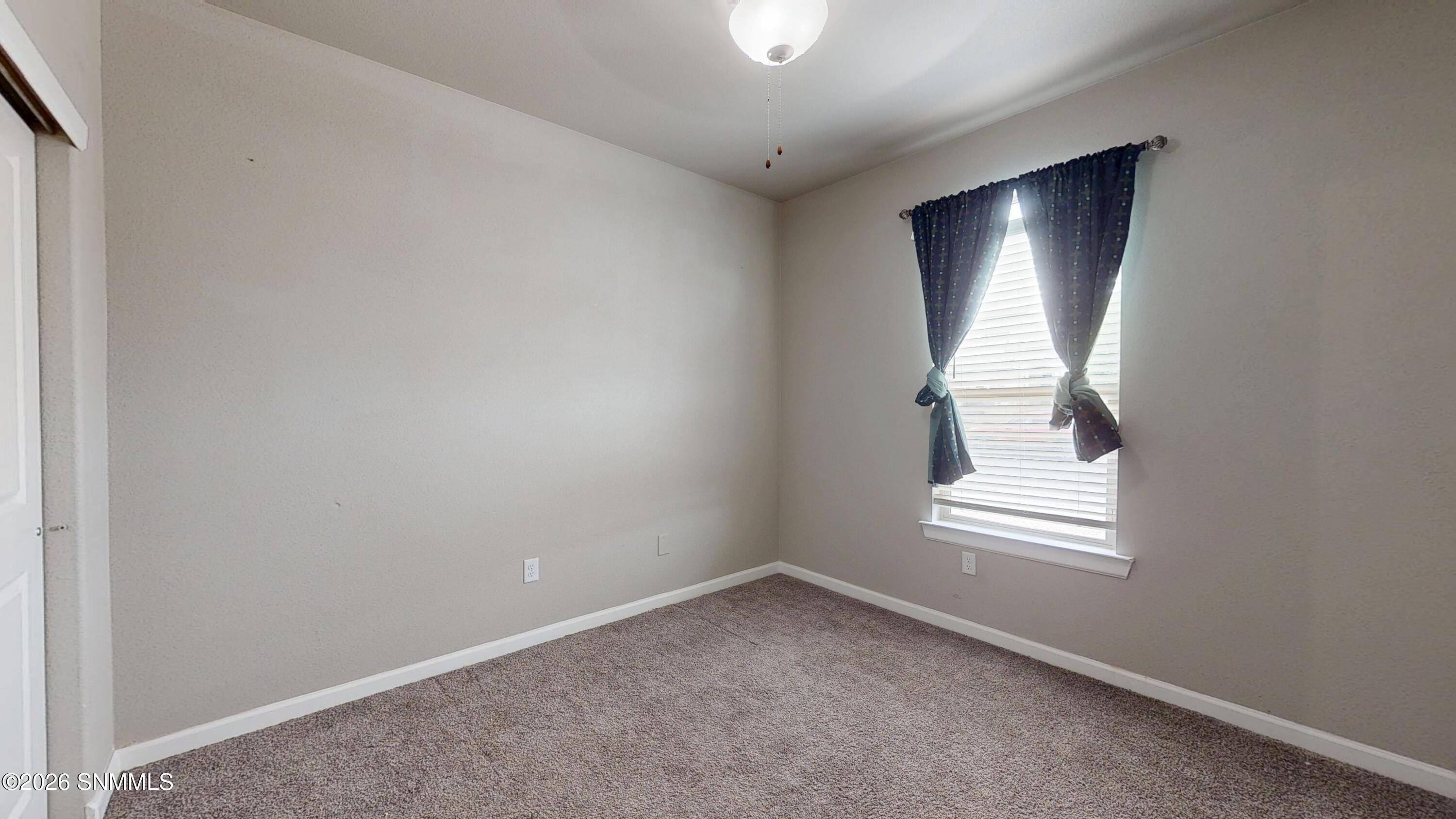 1092-Nickel-Hill-Ave-05052026_071244