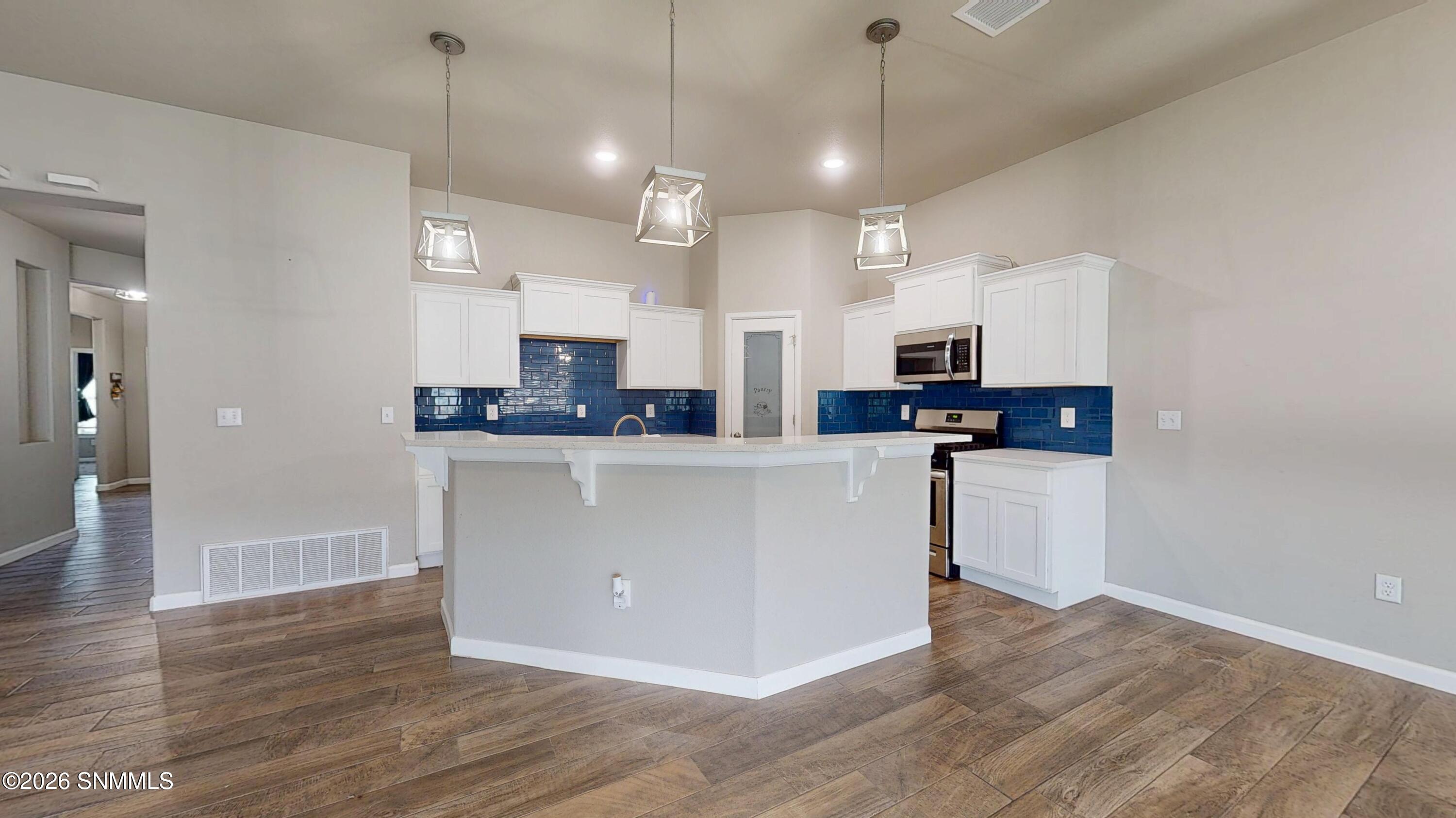 1092-Nickel-Hill-Ave-05052026_071733