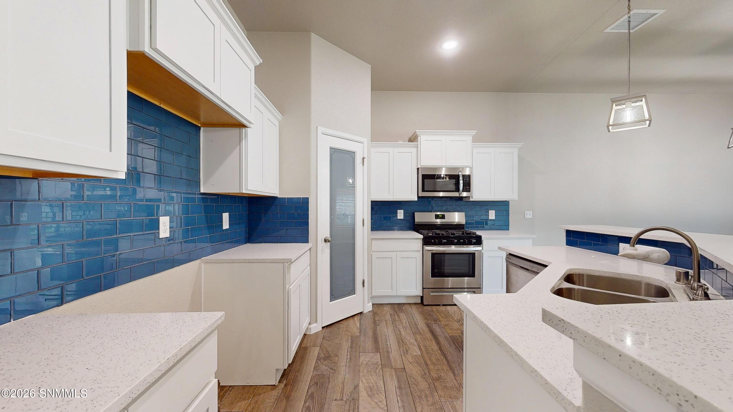 1092-Nickel-Hill-Ave-05052026_071633