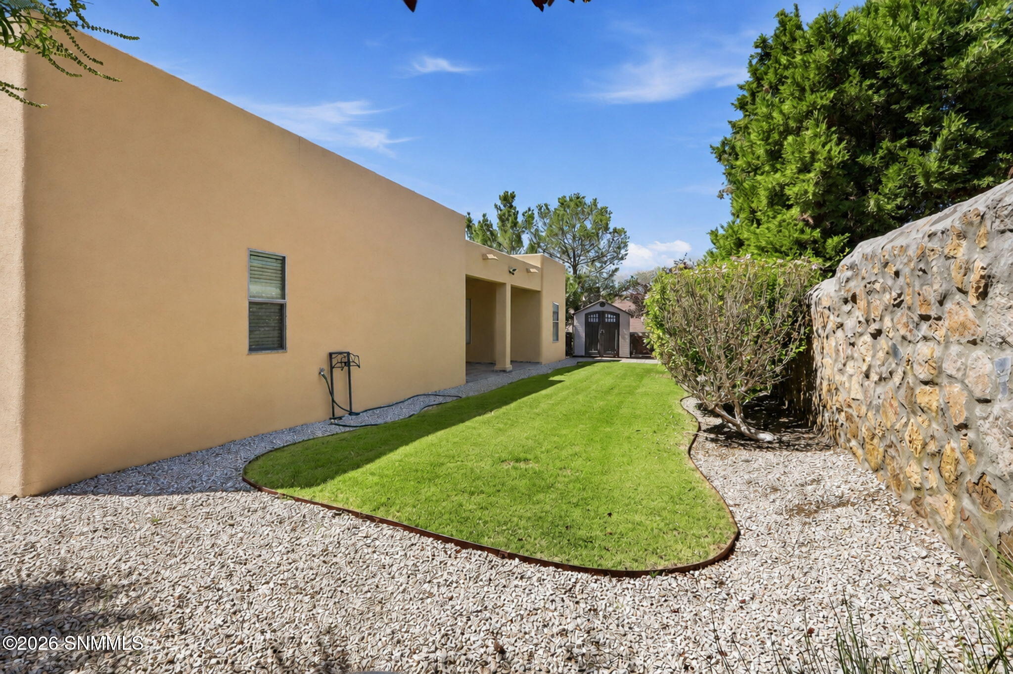 8-web-or-mls-Exterior9