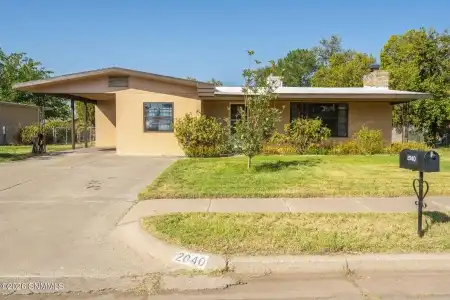 2040 Chisholm Trail, Las Cruces, New Mexico 88005, 3 Bedrooms Bedrooms, ,2 BathroomsBathrooms,Residential,For Sale,Chisholm,2602776