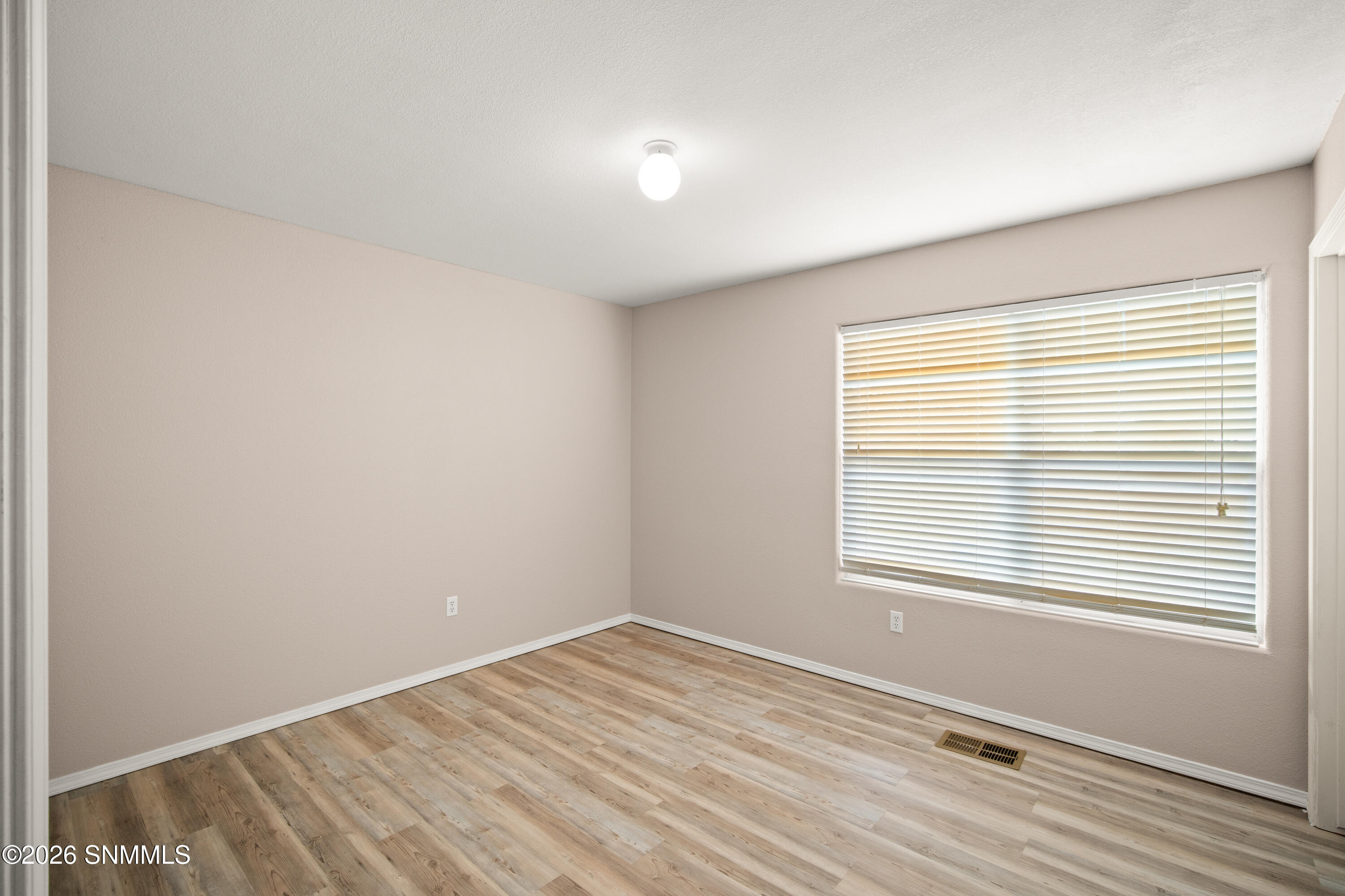 4999-Kyler-MLS-Camera-Guy-18