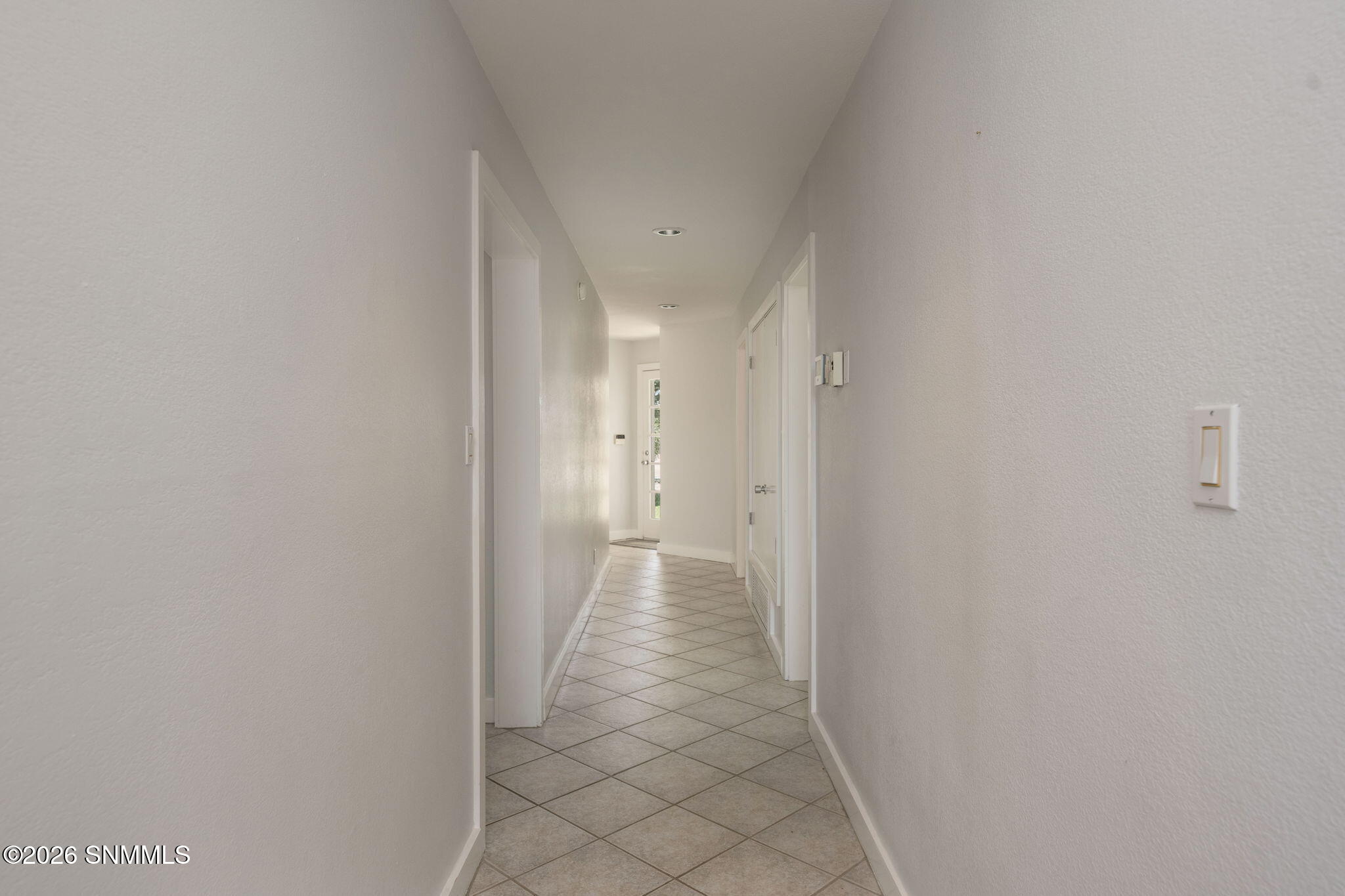 11-web-or-mls-Snappin Homes (Horseshoe14