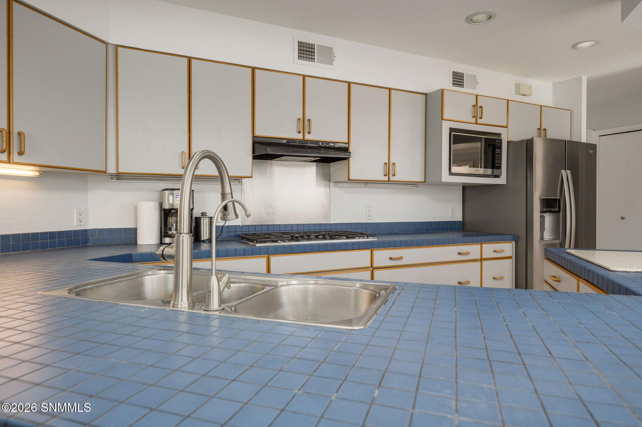 15-web-or-mls-Snappin Homes (Horseshoe14