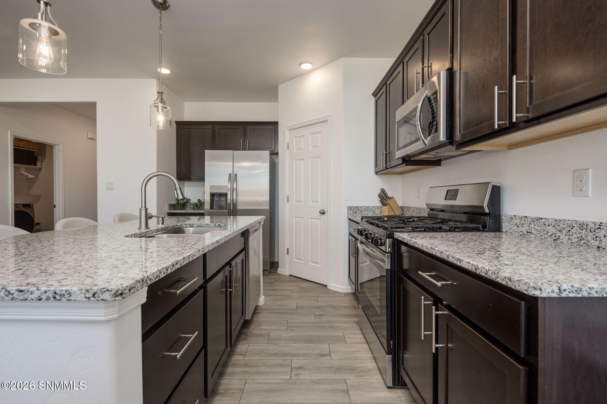 14-web-or-mls-Snappin Homes (Montgomery6
