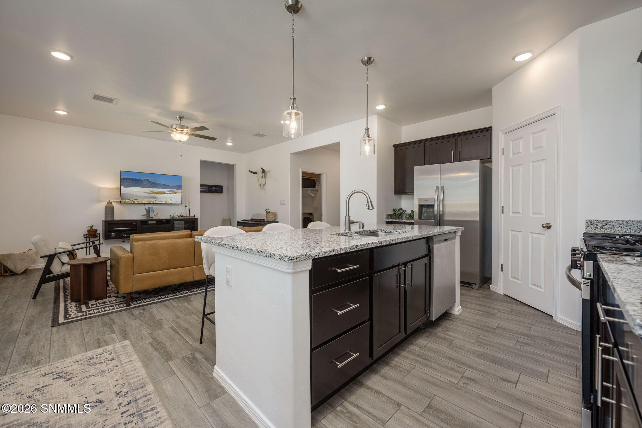 15-web-or-mls-Snappin Homes (Montgomery6