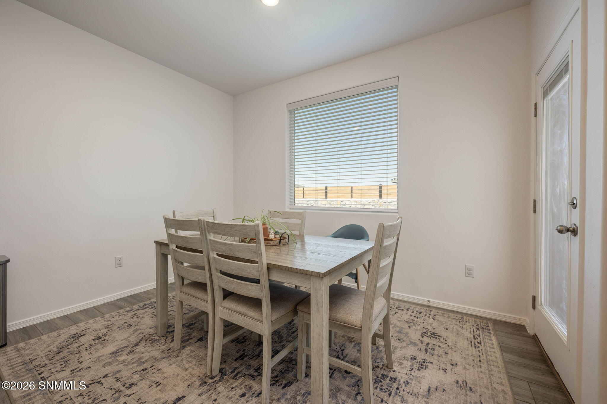 16-web-or-mls-Snappin Homes (Montgomery6
