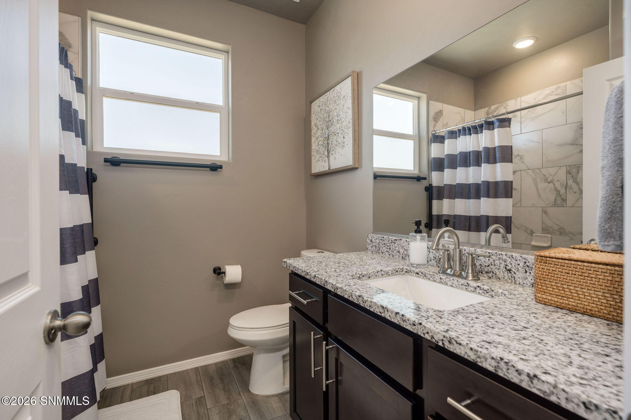 27-web-or-mls-Snappin Homes (Montgomery6