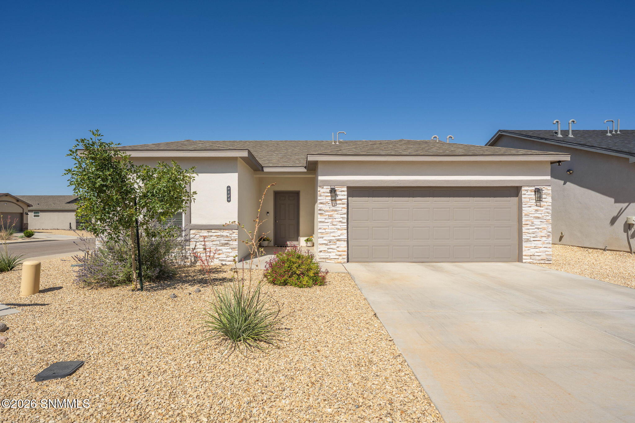 2-web-or-mls-Snappin Homes (Montgomery61