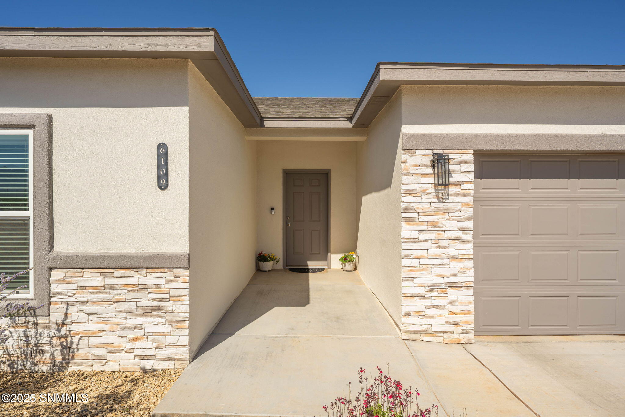 3-web-or-mls-Snappin Homes (Montgomery61