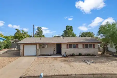 1818 Louise Circle, Las Cruces, New Mexico 88001, 3 Bedrooms Bedrooms, ,2 BathroomsBathrooms,Residential,For Sale,Louise,2602802