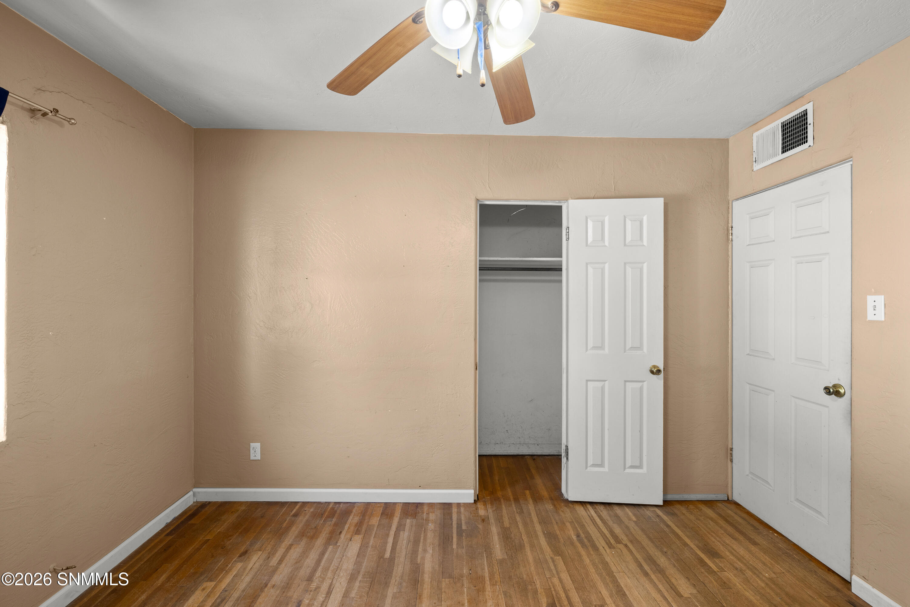 34-Keathley-MLS-Camera-Guy-22