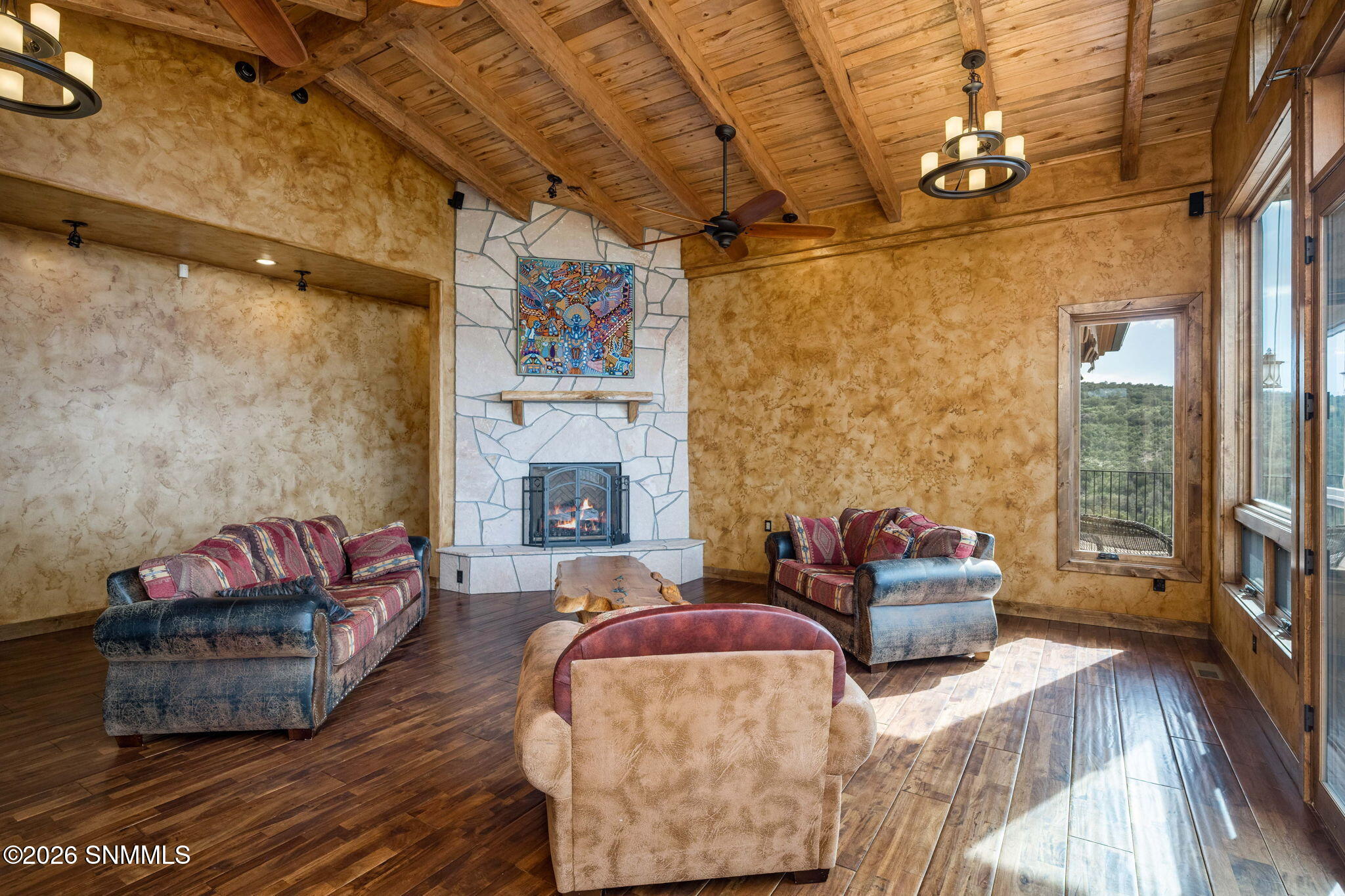 11-web-or-mls-Snappin Homes (Westside157