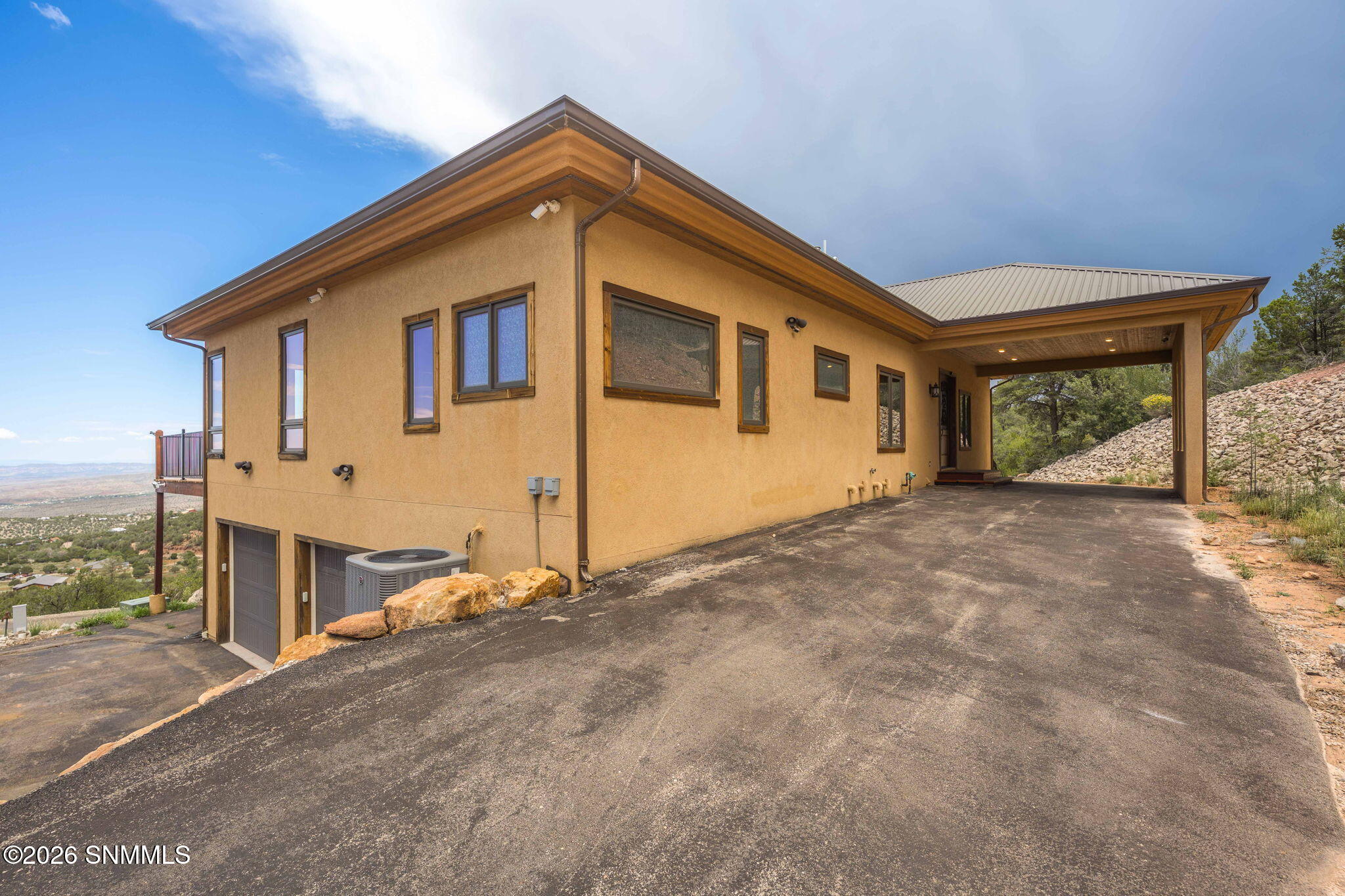 2-web-or-mls-Snappin Homes (Westside157)