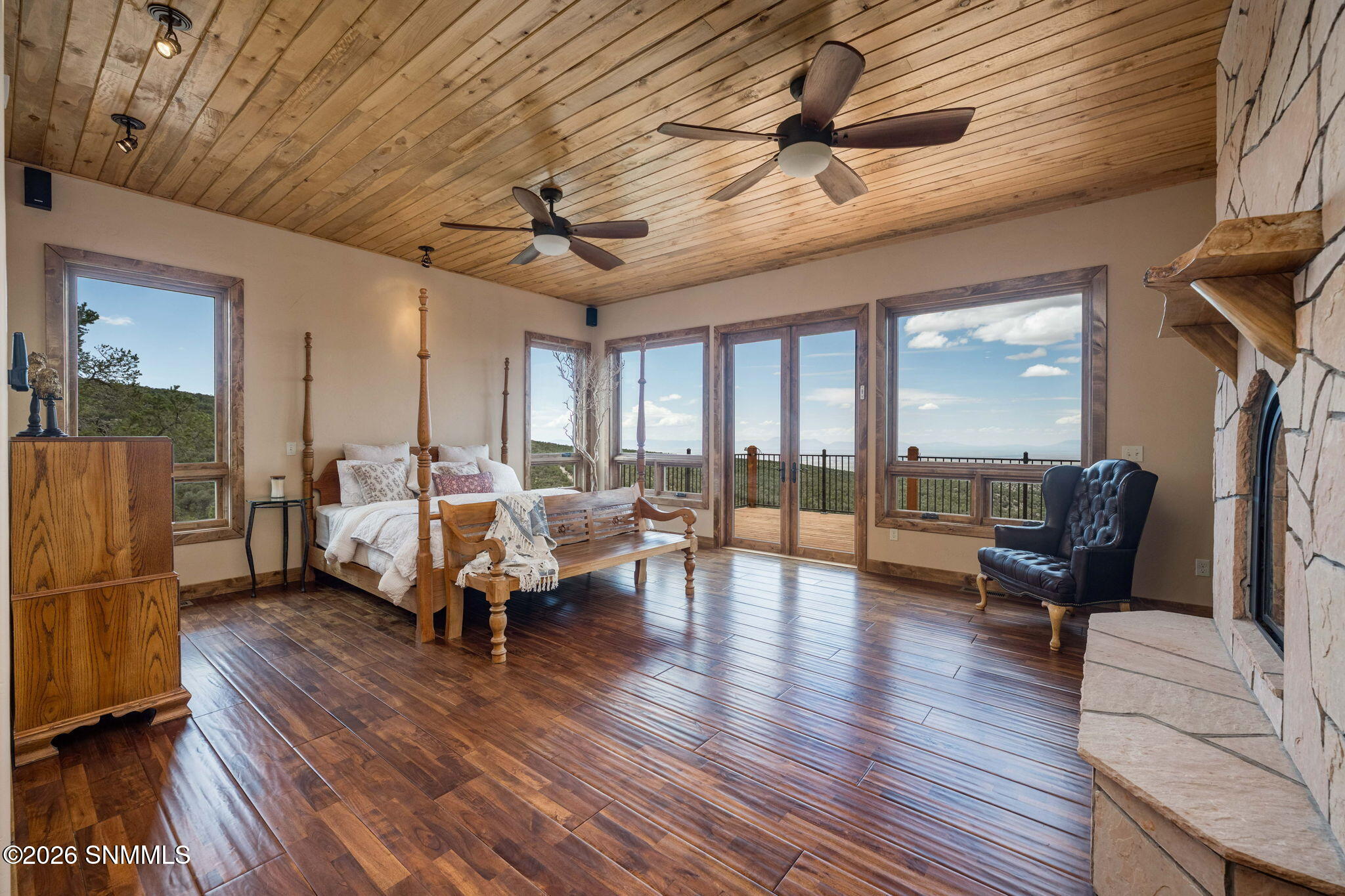 20-web-or-mls-Snappin Homes (Westside157