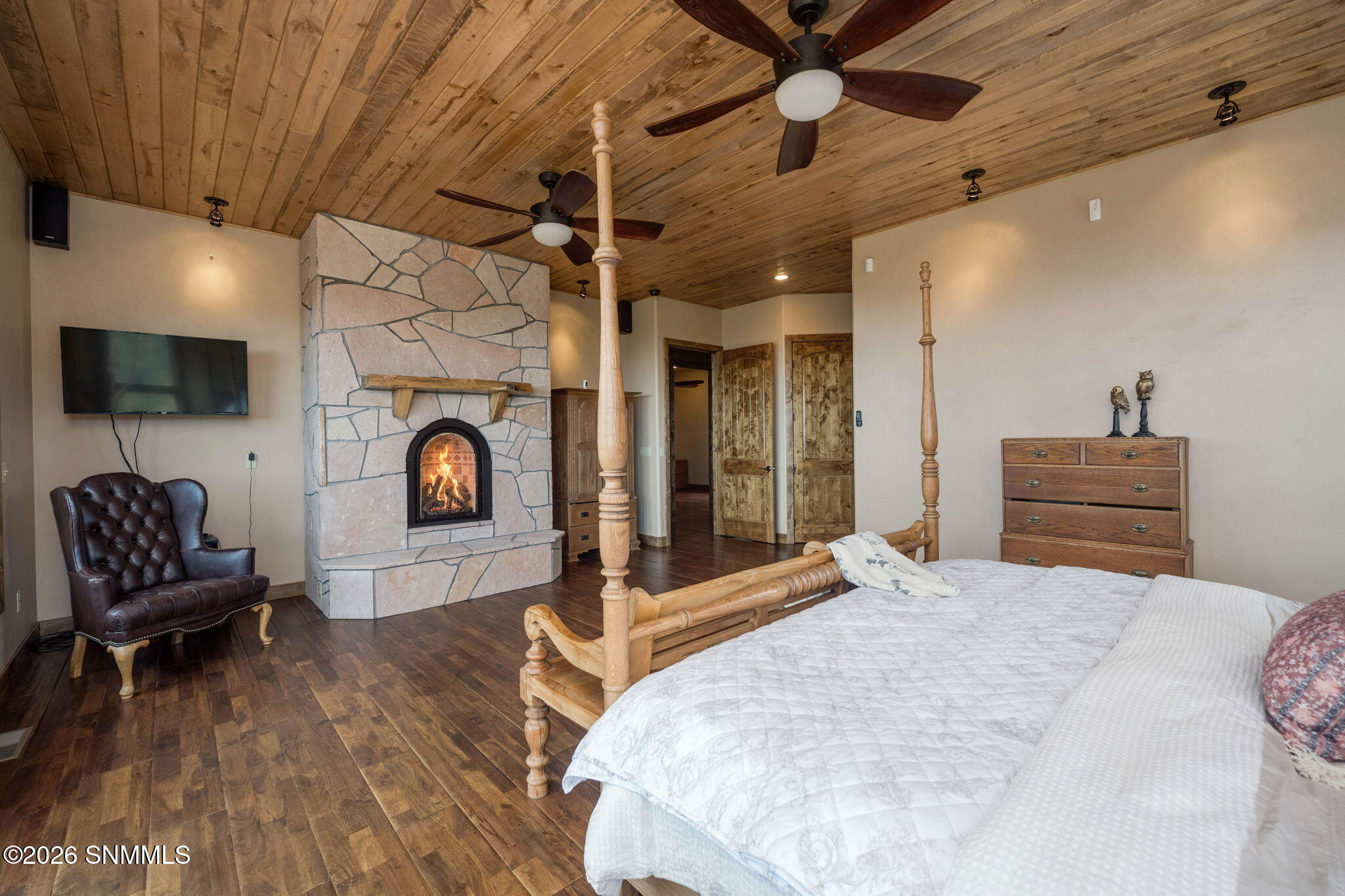 23-web-or-mls-Snappin Homes (Westside157