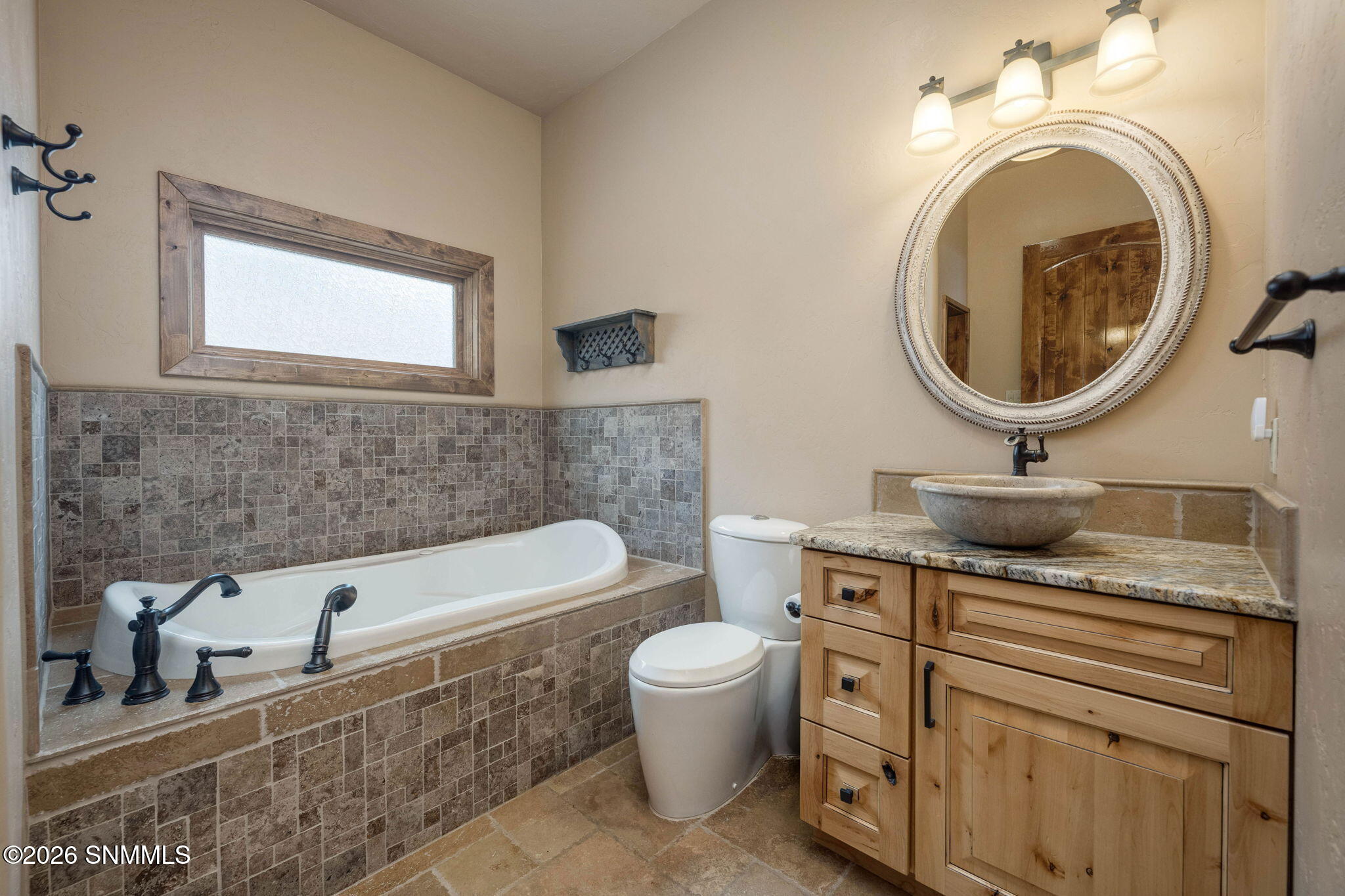 1-web-or-mls-Snappin-Homes-(Westside157)