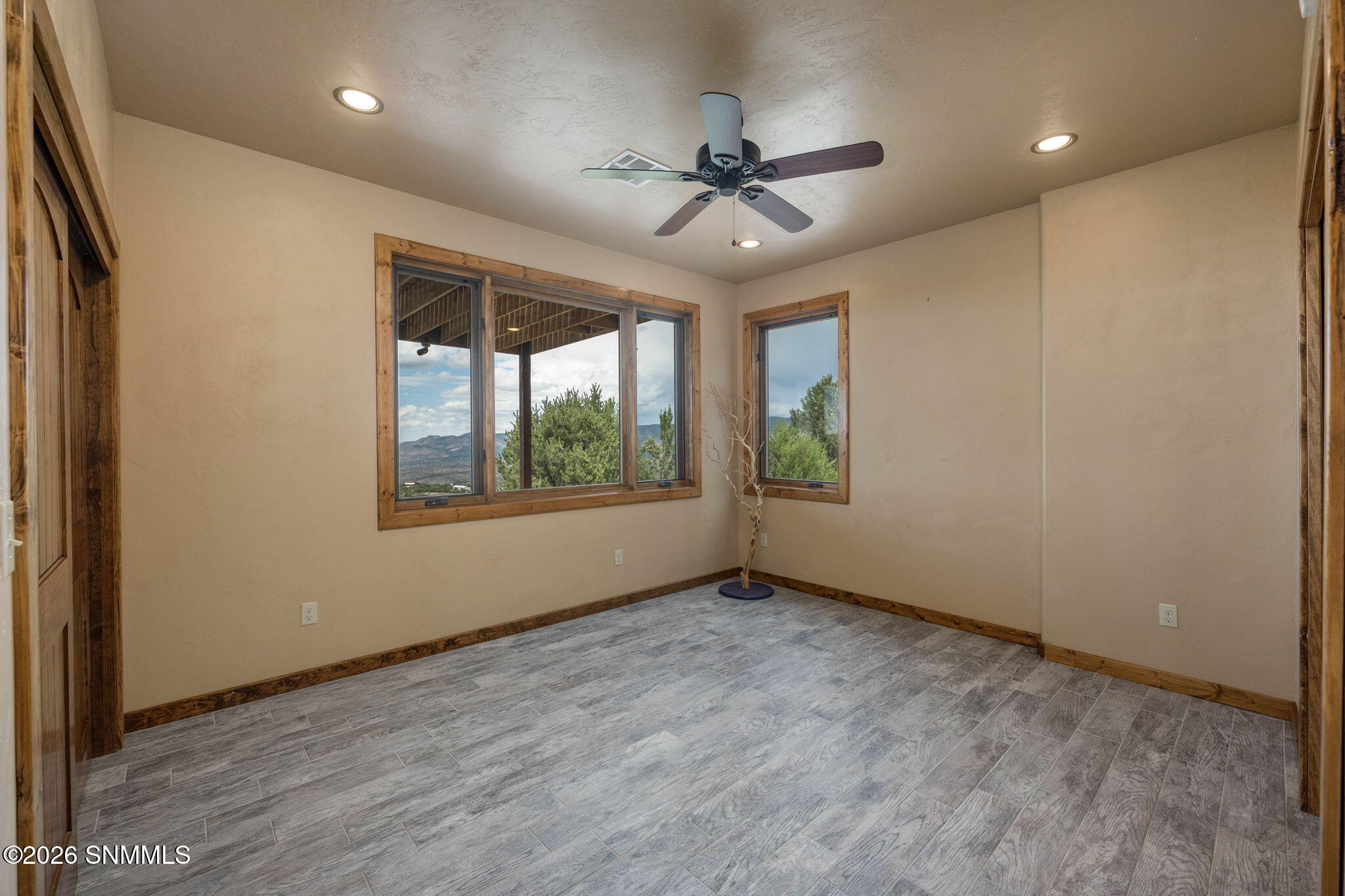 48-web-or-mls-Snappin Homes (Westside157