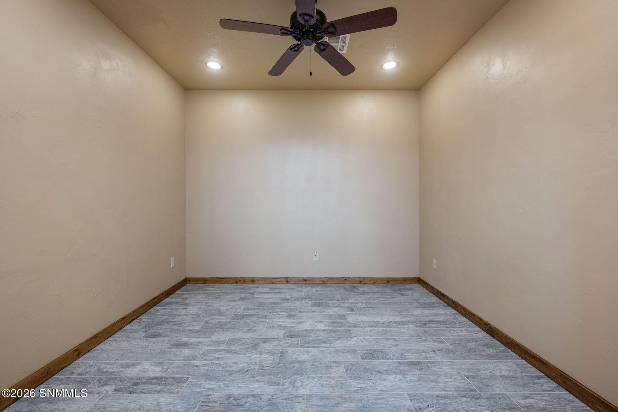 51-web-or-mls-Snappin Homes (Westside157