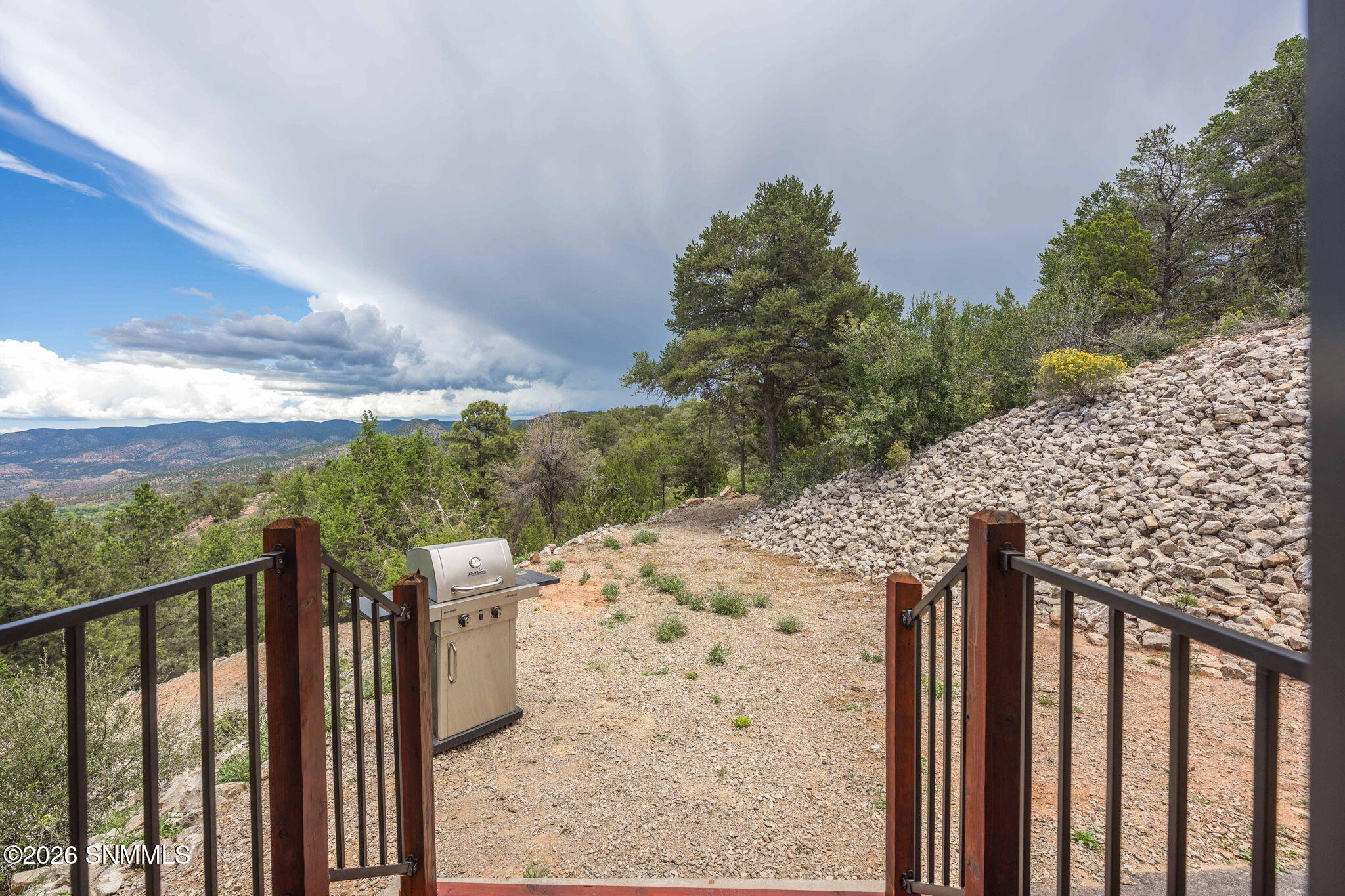 63-web-or-mls-Snappin Homes (Westside157