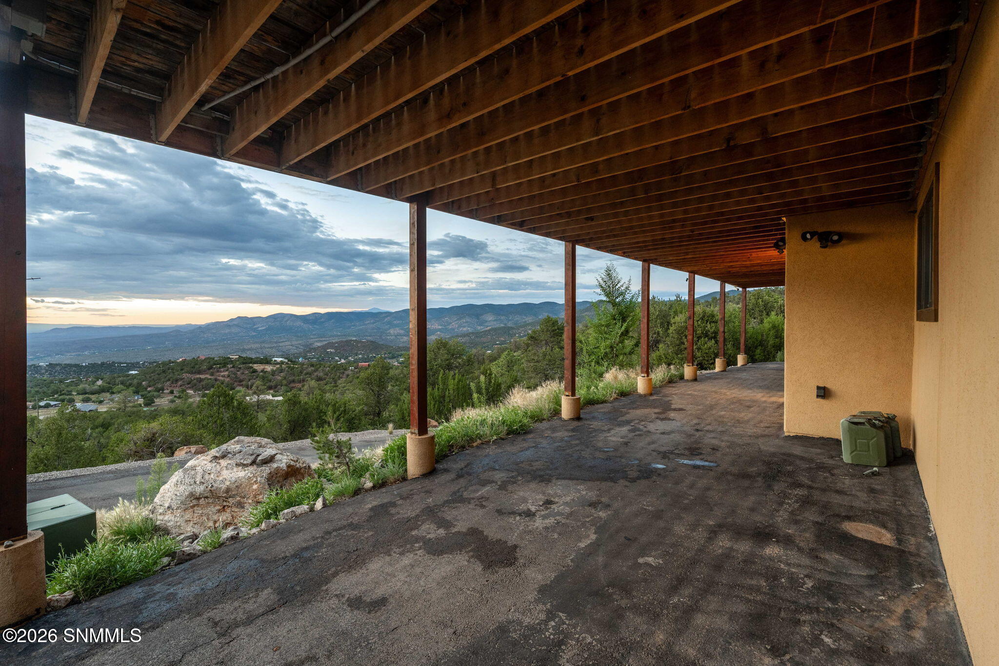87-web-or-mls-Snappin Homes (Westside157