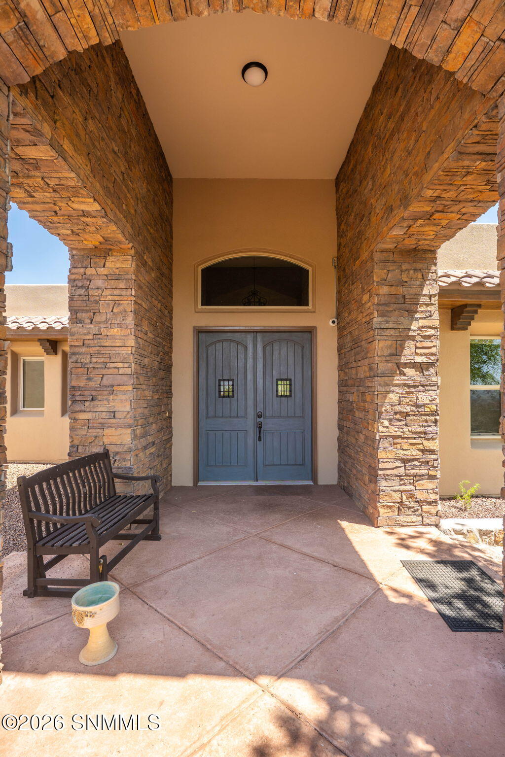 3-web-or-mls-Snappin Homes (CalleDeParad
