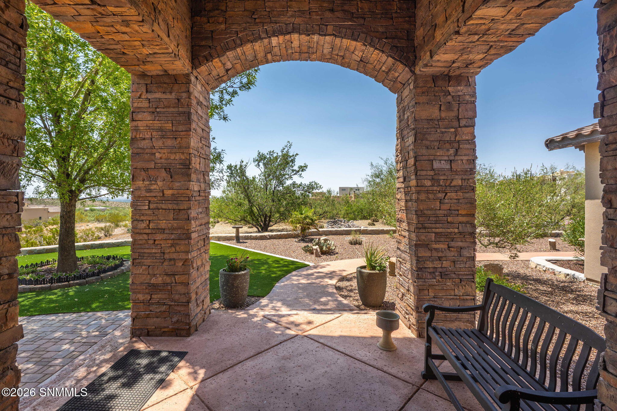 4-web-or-mls-Snappin Homes (CalleDeParad