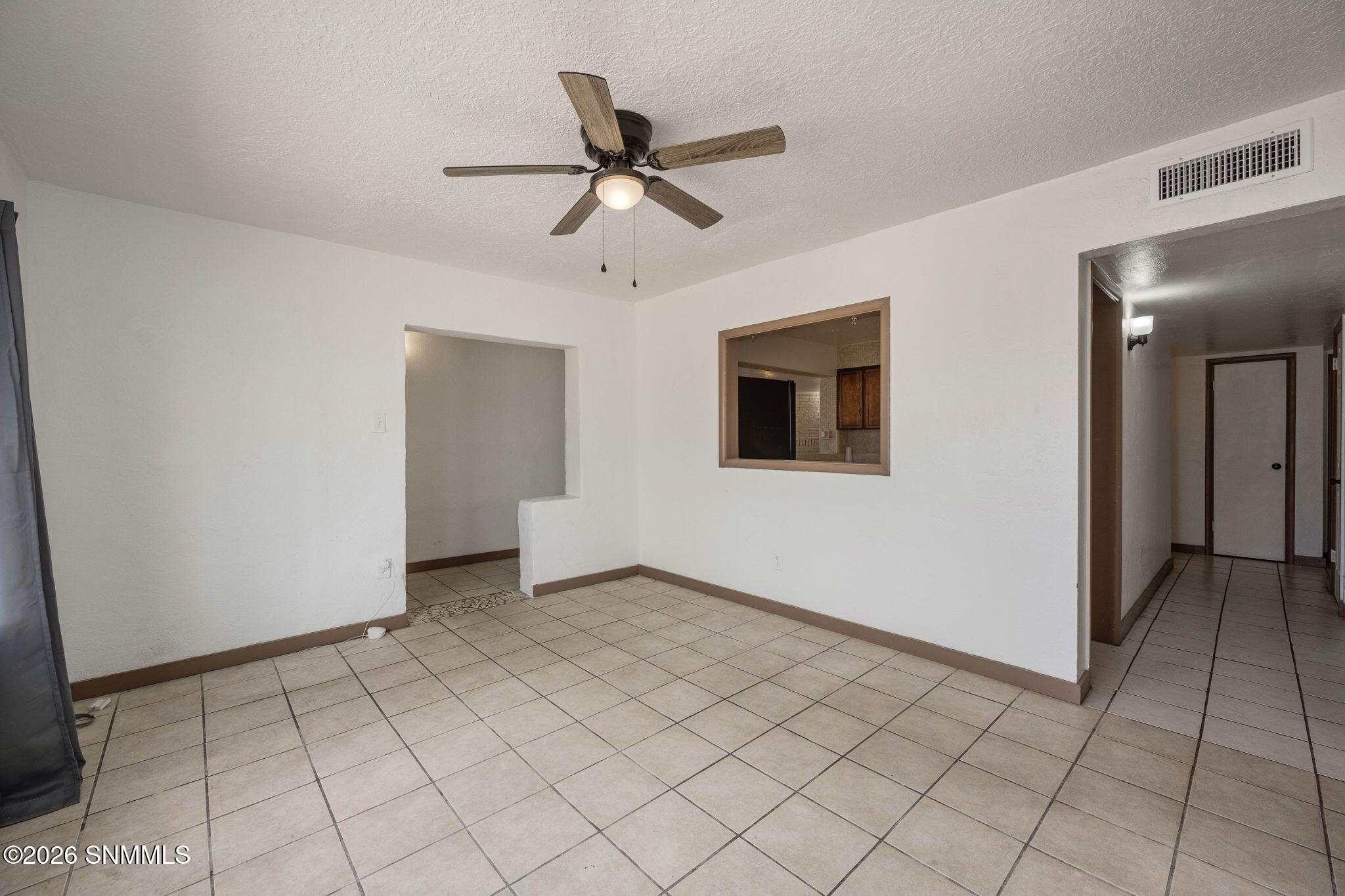 7-web-or-mls-Snappin Homes (Lujan520)-7