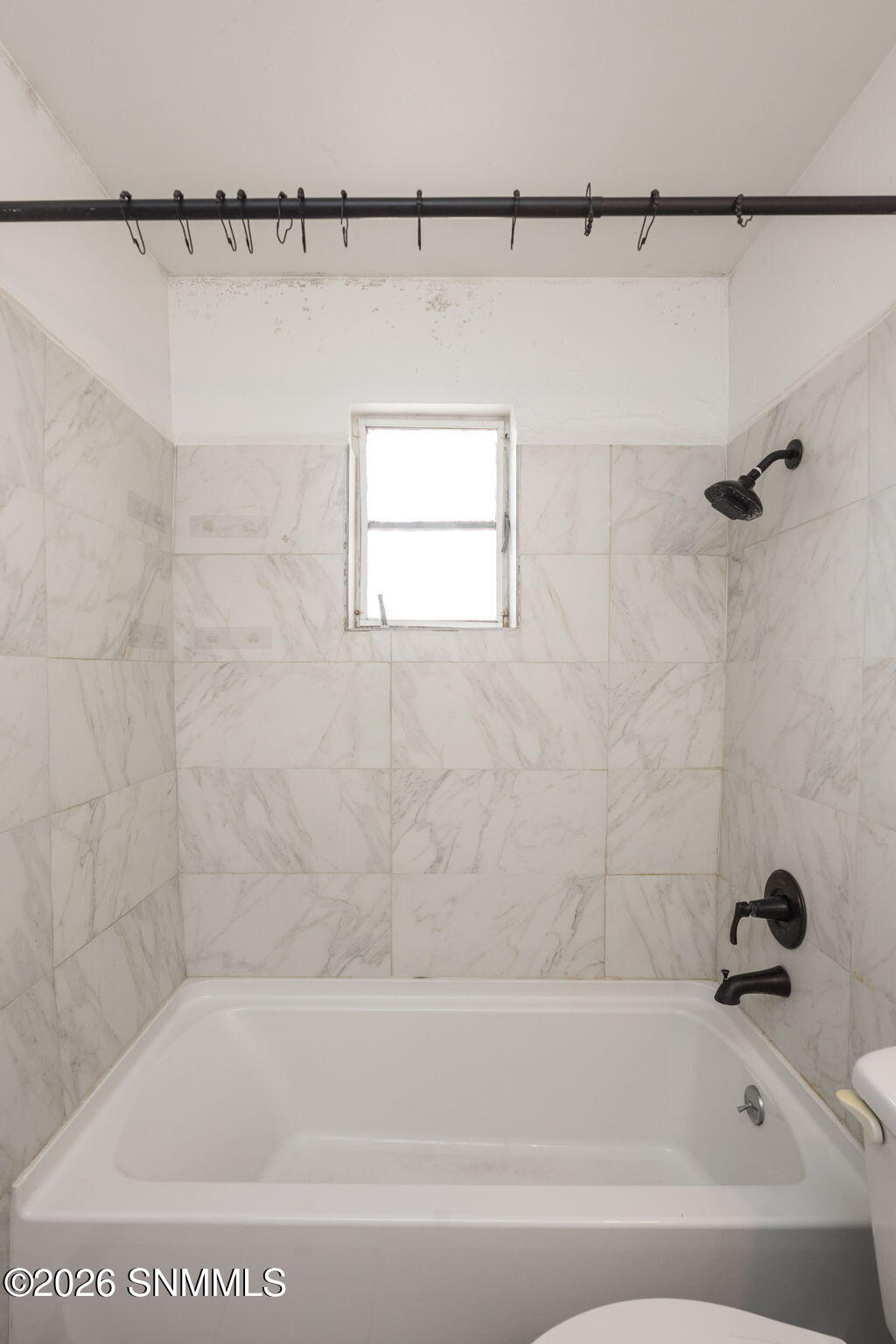 21-web-or-mls-Snappin Homes (Lujan520)-2