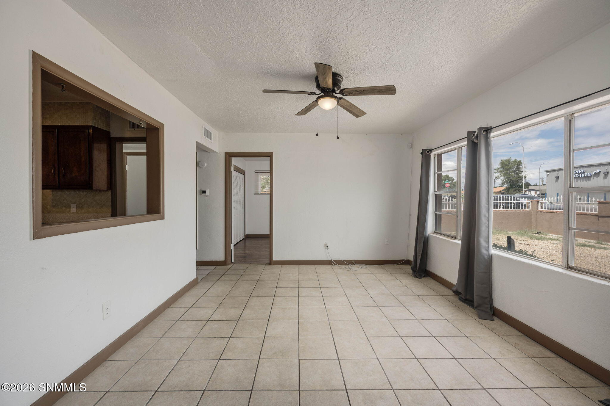 5-web-or-mls-Snappin Homes (Lujan520)-5