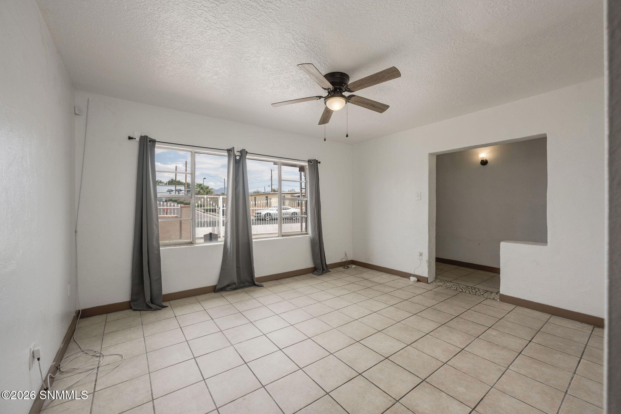 6-web-or-mls-Snappin Homes (Lujan520)-6