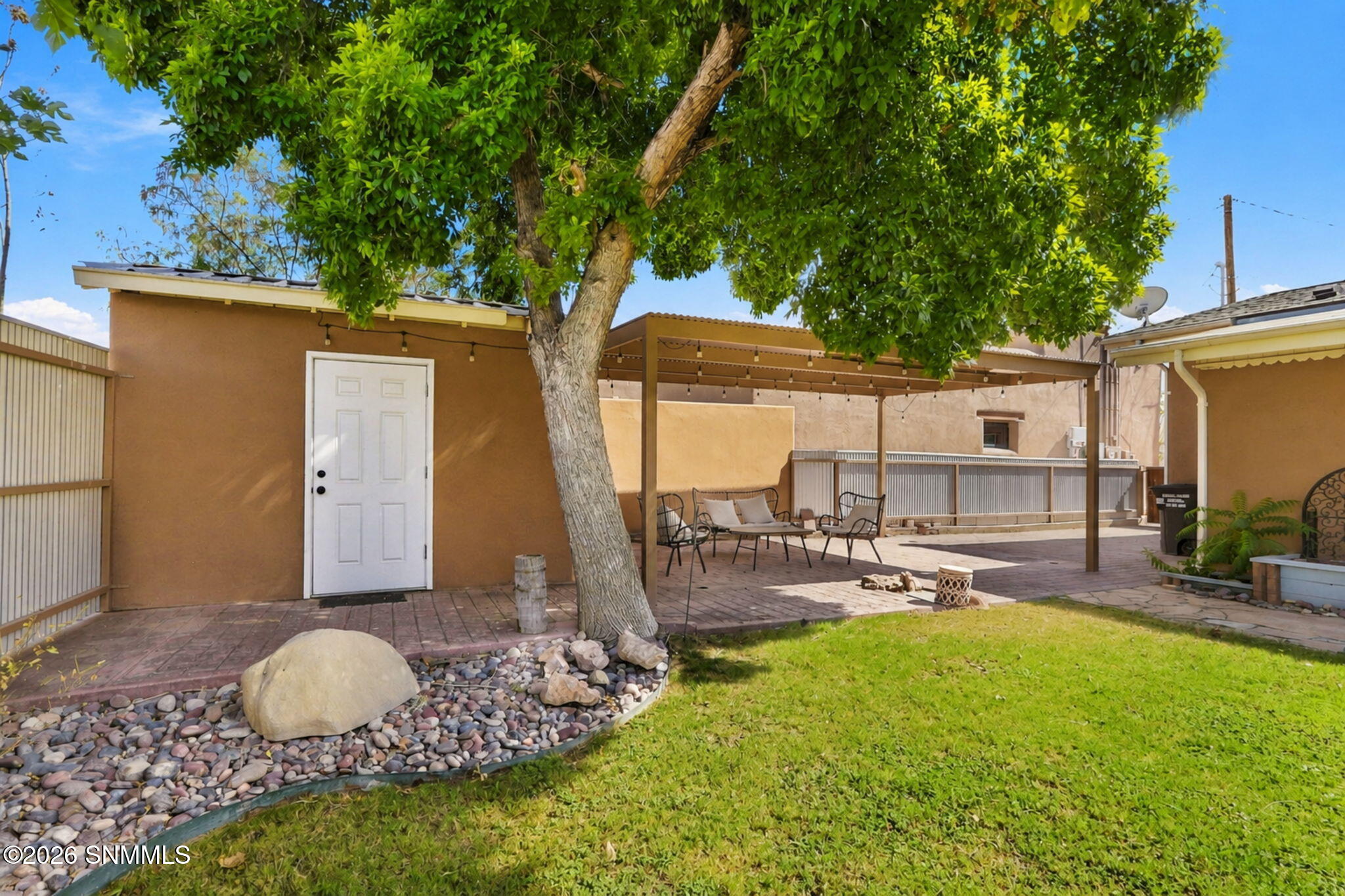 6-web-or-mls-Exterior6